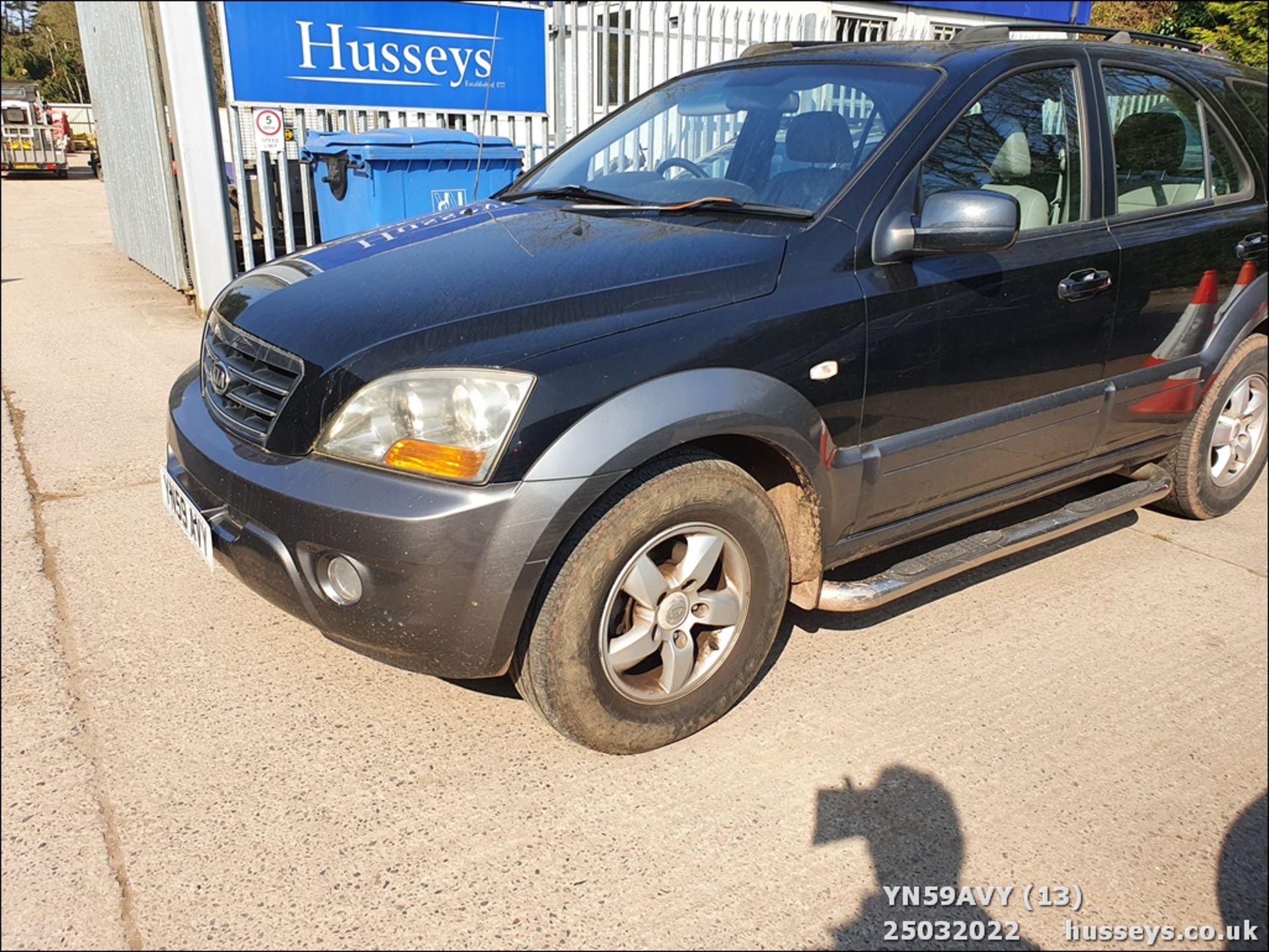 09/59 KIA - 2497cc 5dr MPV (Black, 55k) - Image 13 of 45