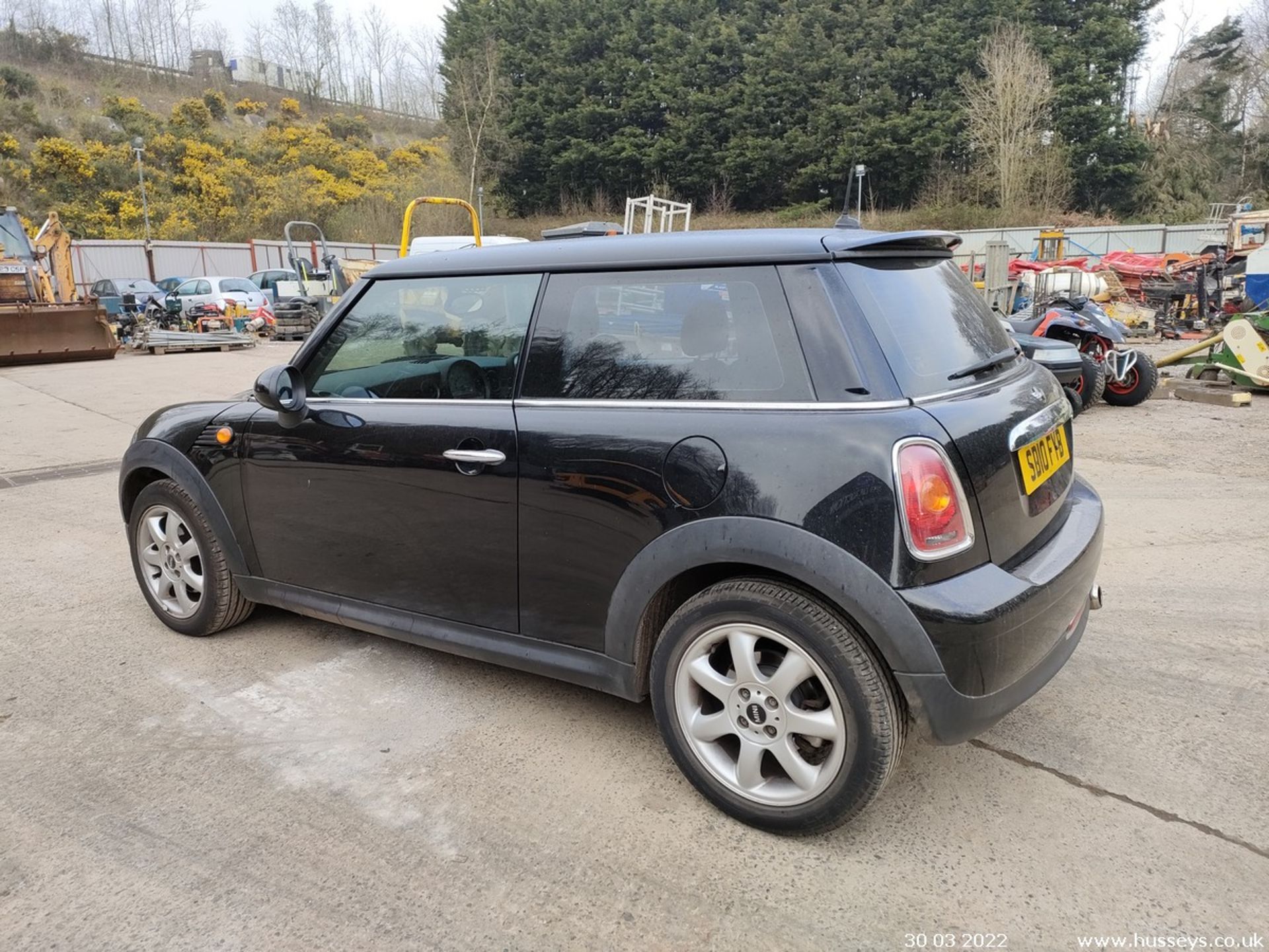 10/10 MINI COOPER D - 1560cc 3dr Hatchback (Black, 83k) - Image 8 of 21