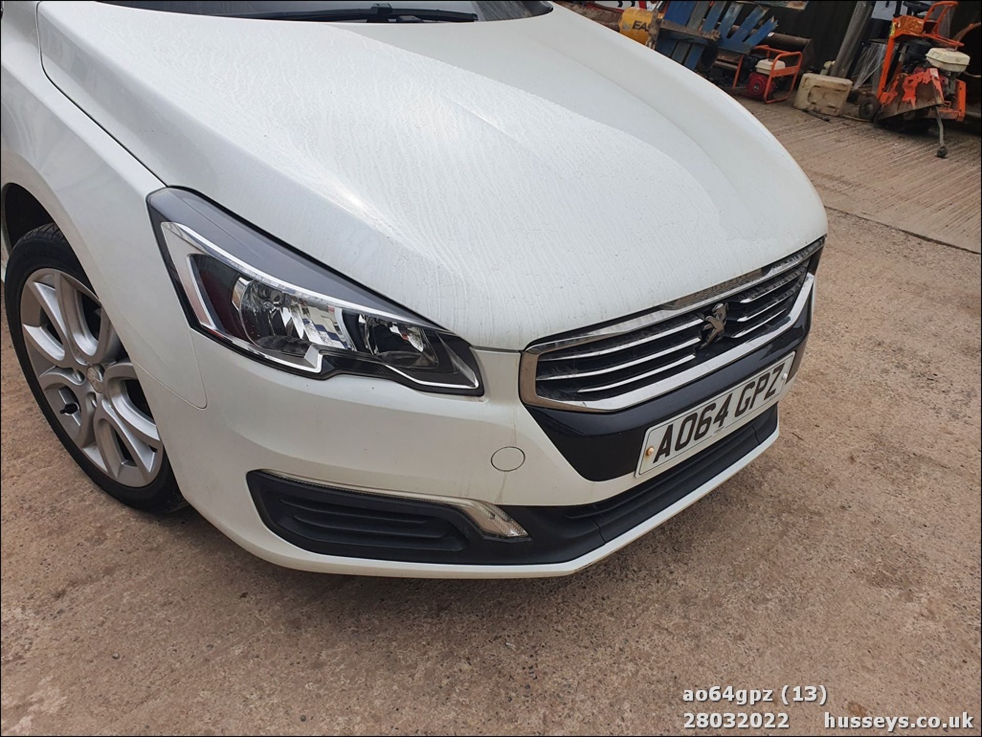 14/64 PEUGEOT 508 ACTIVE SW E-HDI - 1560cc 5dr Estate (White, 137k) - Image 13 of 41