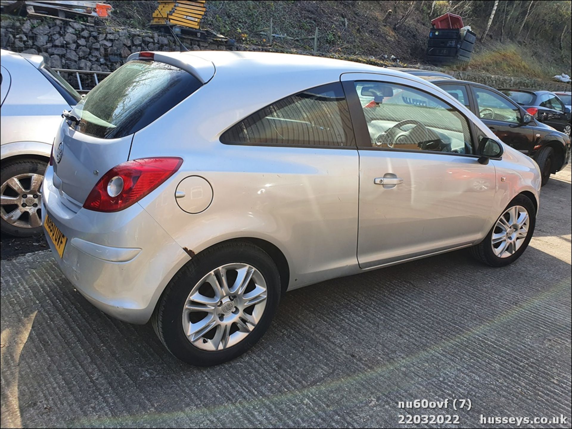 10/60 VAUXHALL CORSA SE - 1229cc 3dr Hatchback (Silver) - Image 8 of 31