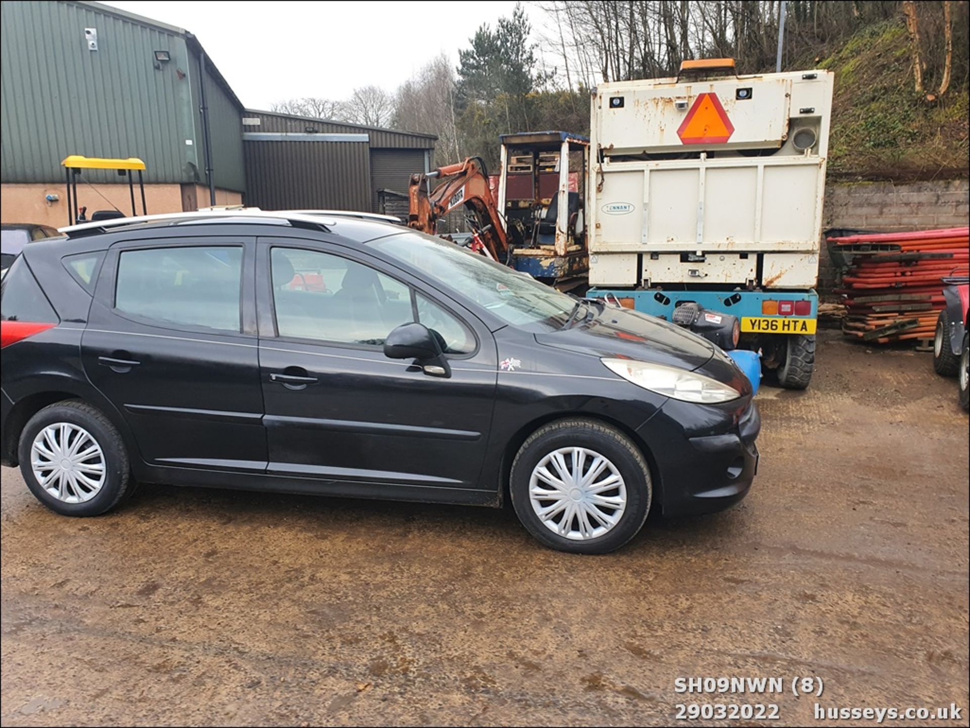 09/09 PEUGEOT 207 S SW HDI - 1560cc 5dr Estate (Black, 124k) - Image 9 of 31