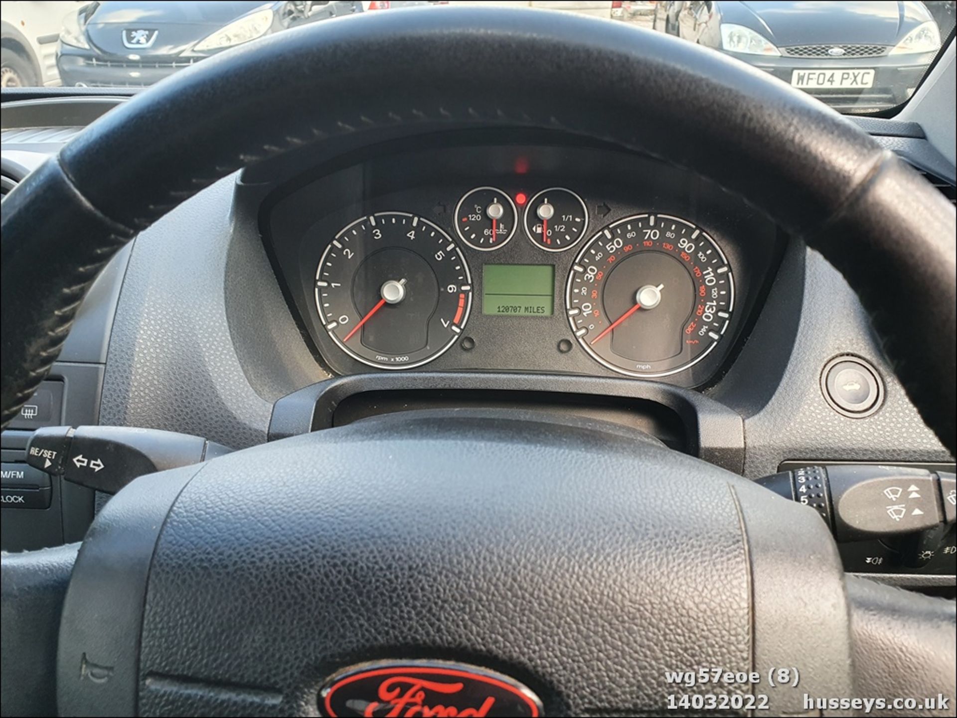 07/57 FORD FIESTA ZETEC S - 1596cc 3dr Hatchback (Red) - Image 8 of 15