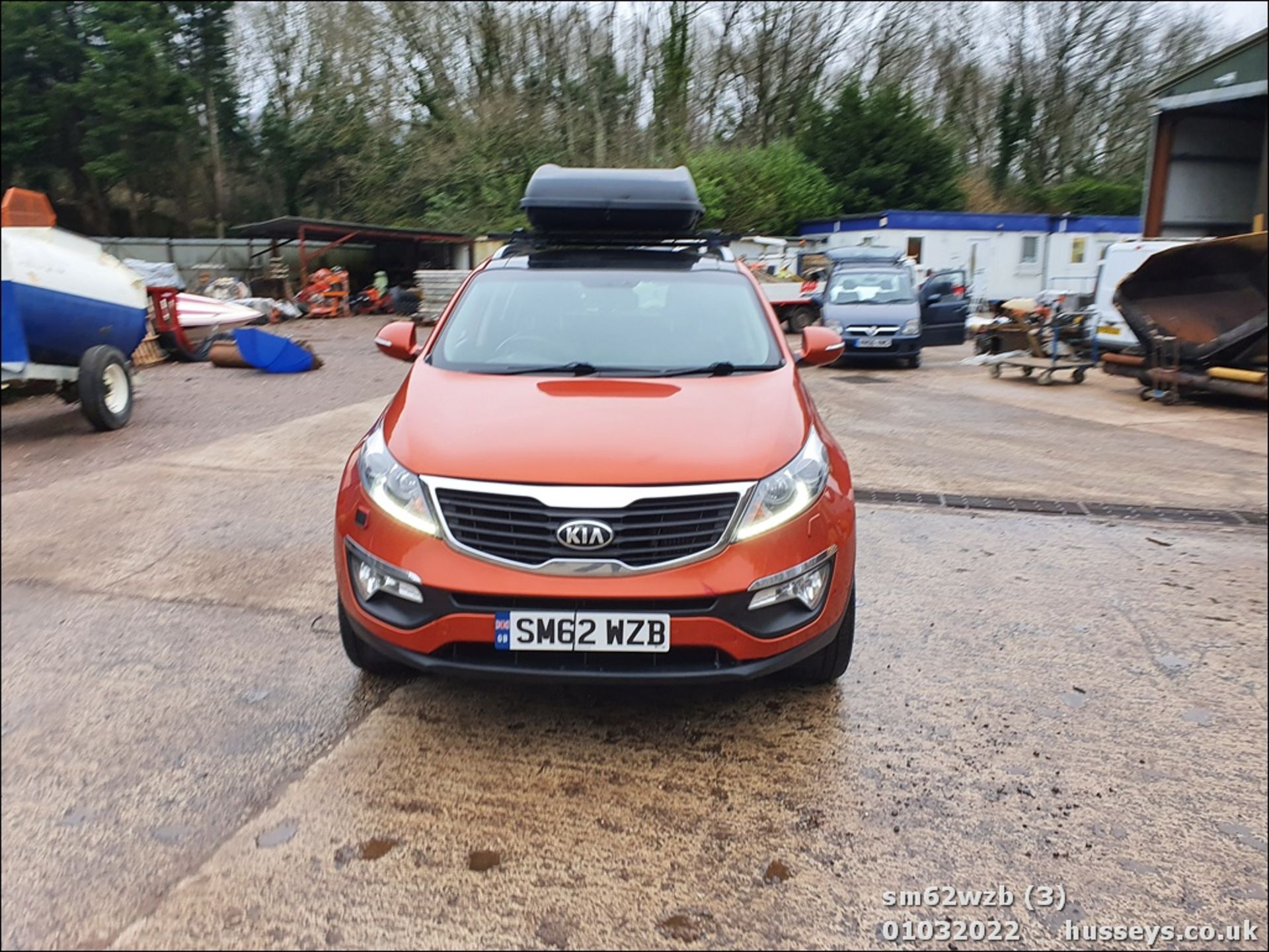 13/62 KIA SPORTAGE 3 CRDI - 1685cc 5dr Estate (Orange, 64k) - Image 4 of 30