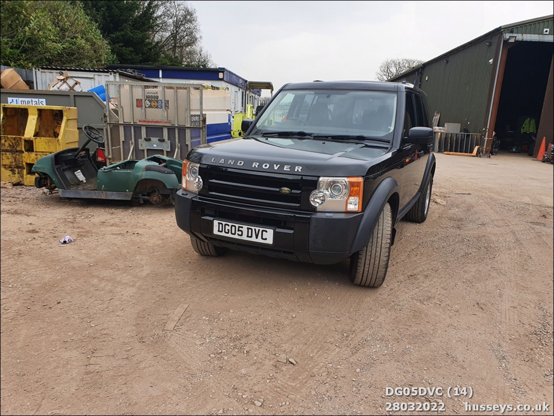 05/05 LAND ROVER DISCOVERY 3 TDV6 S - 2720cc 5dr Estate (Black, 136k) - Image 14 of 35