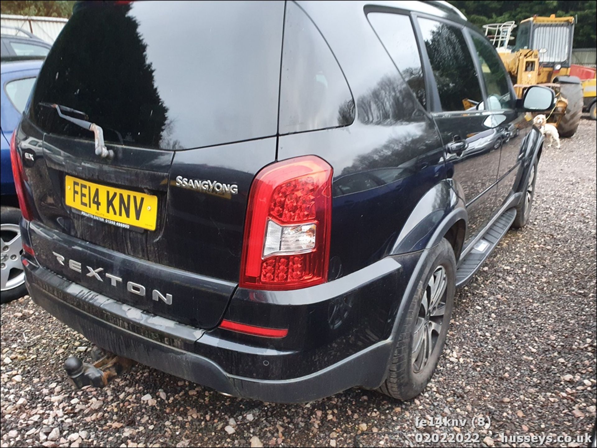 14/14 SSANGYONG REXTON EX AUTO - 1998cc 5dr Estate (Black) - Image 8 of 16