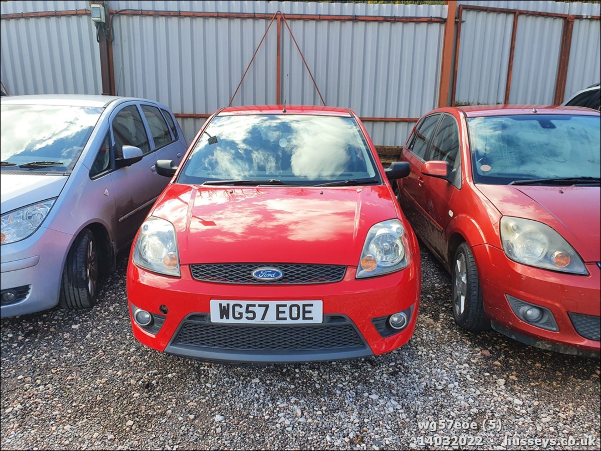 07/57 FORD FIESTA ZETEC S - 1596cc 3dr Hatchback (Red) - Image 5 of 15