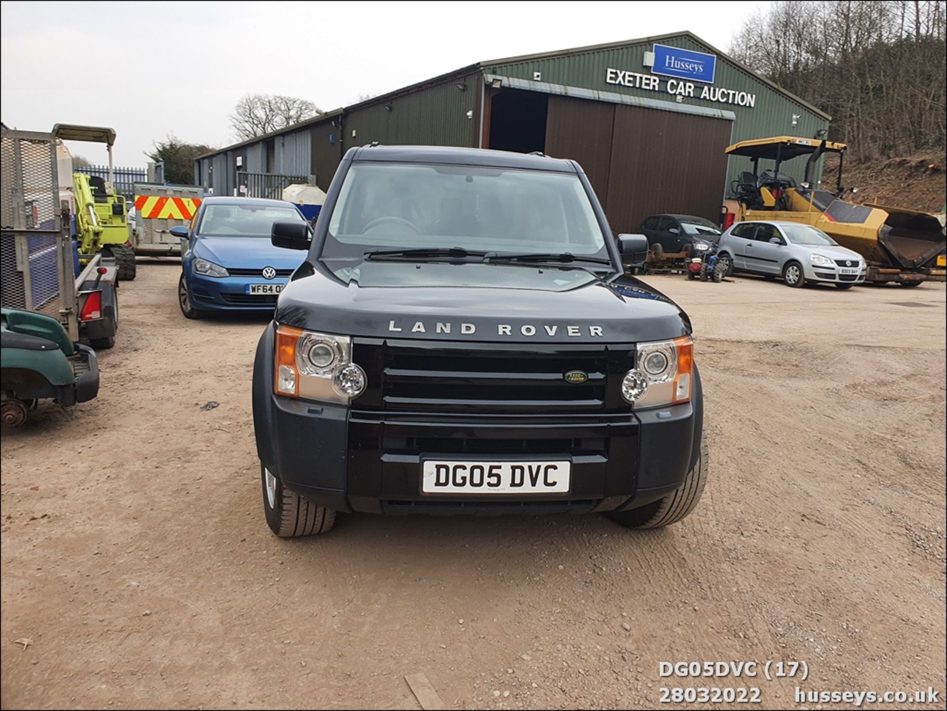 05/05 LAND ROVER DISCOVERY 3 TDV6 S - 2720cc 5dr Estate (Black, 136k) - Image 17 of 35