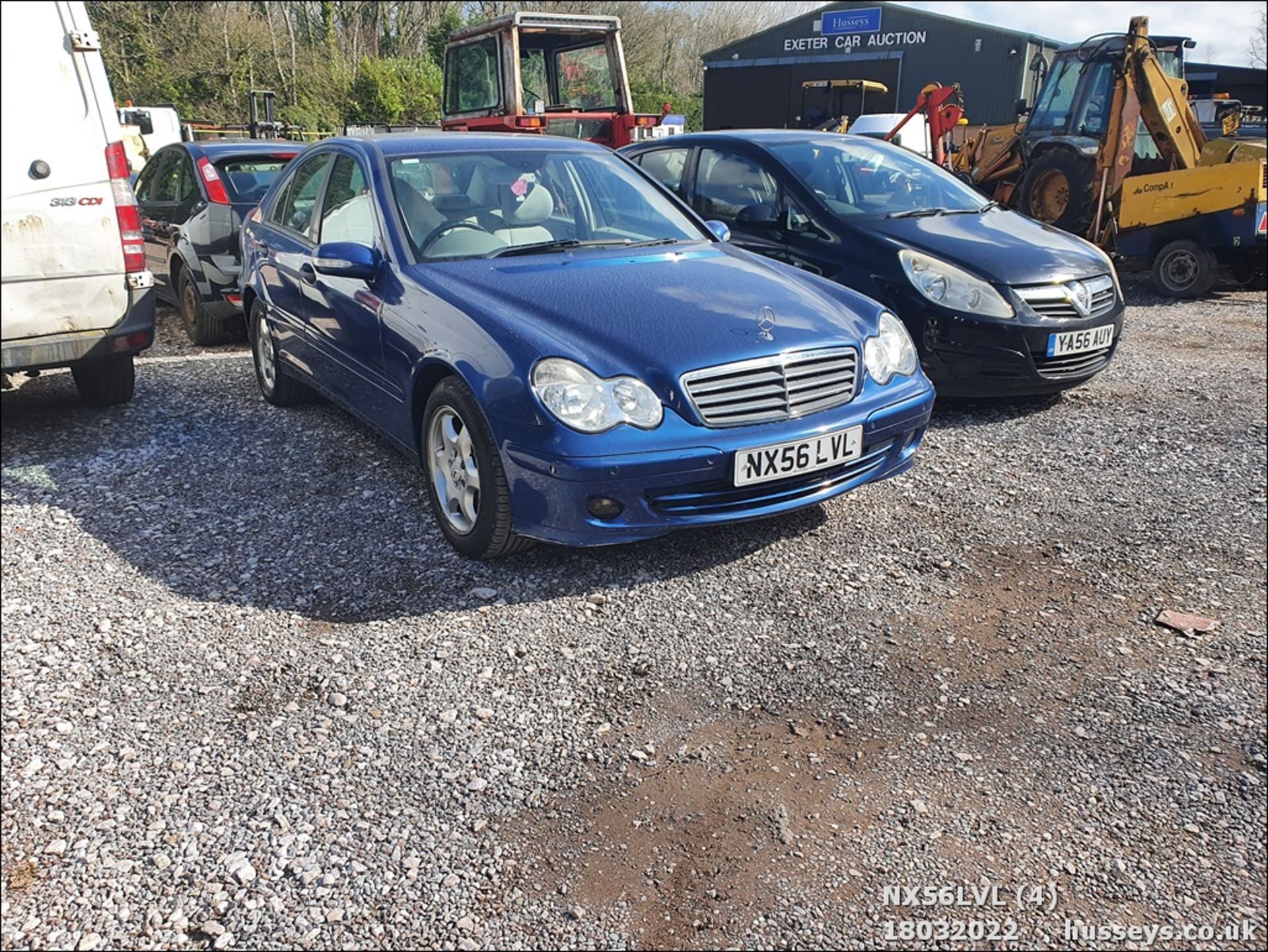 06/56 MERCEDES C180 KOMP. CLASSIC SE A - 1796cc 4dr Saloon (Blue, 89k) - Image 4 of 24