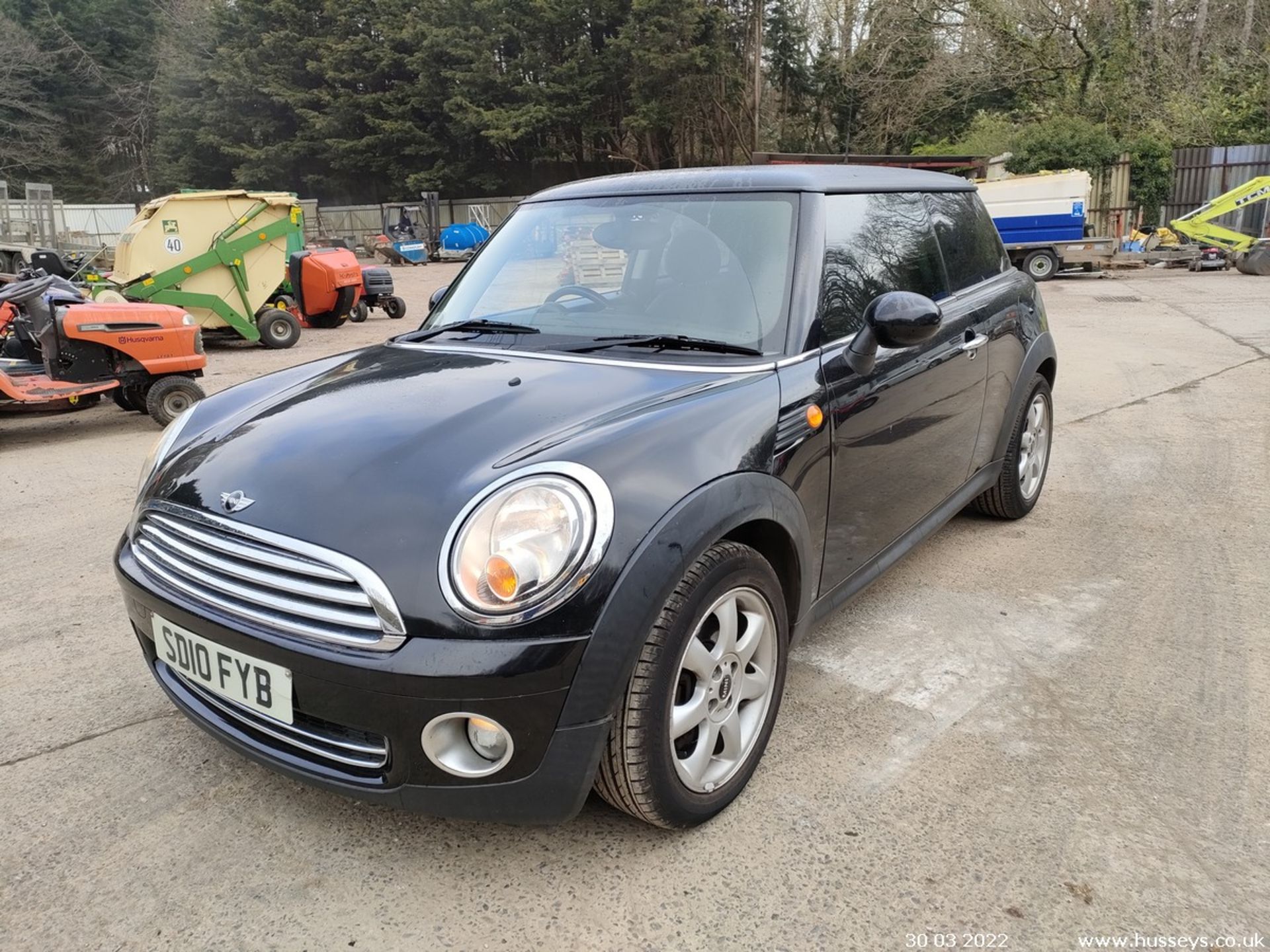 10/10 MINI COOPER D - 1560cc 3dr Hatchback (Black, 83k) - Image 5 of 21