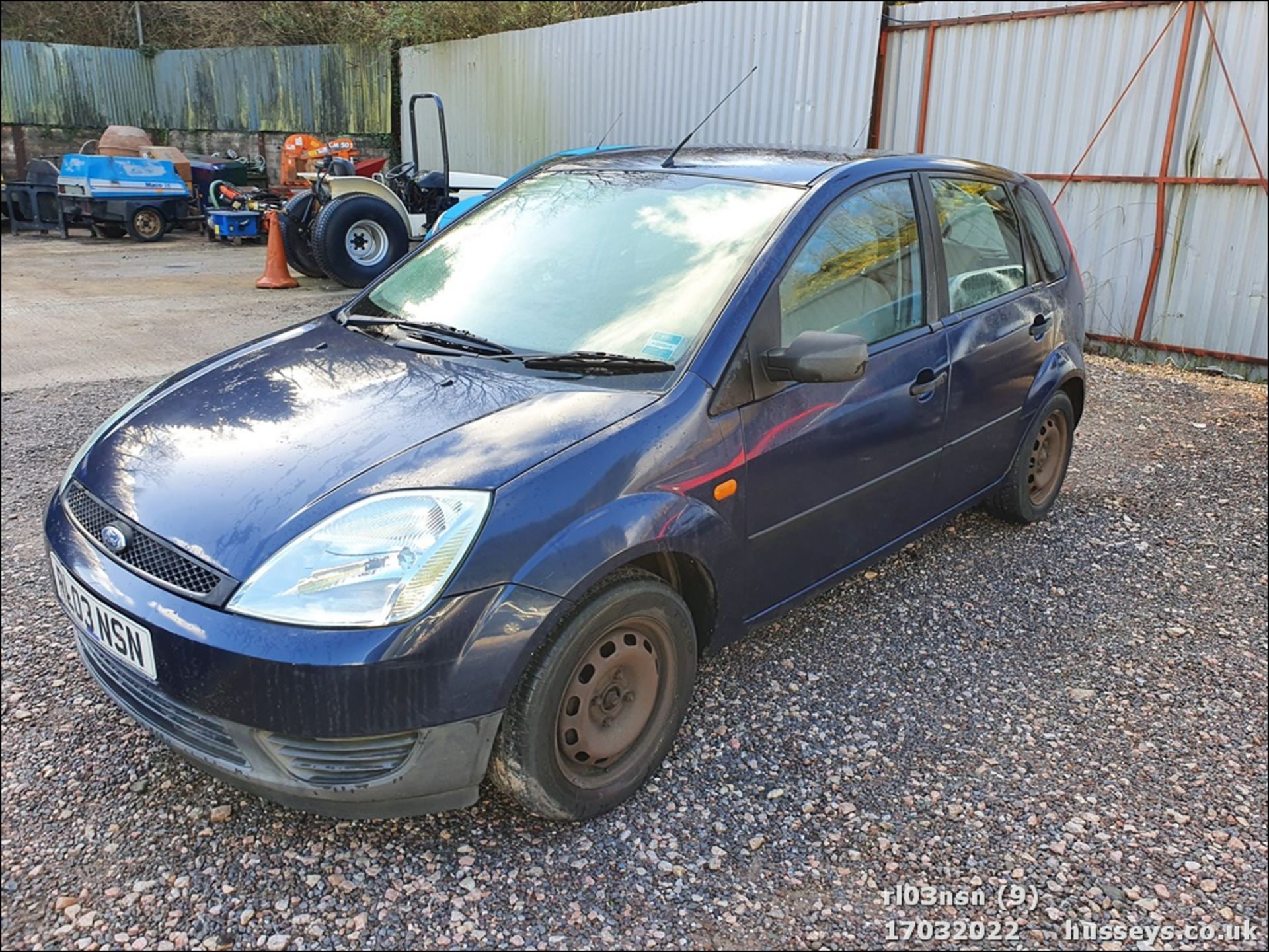 03/03 FORD FIESTA - 1388cc 5dr Hatchback (Blue, 117k) - Image 10 of 28