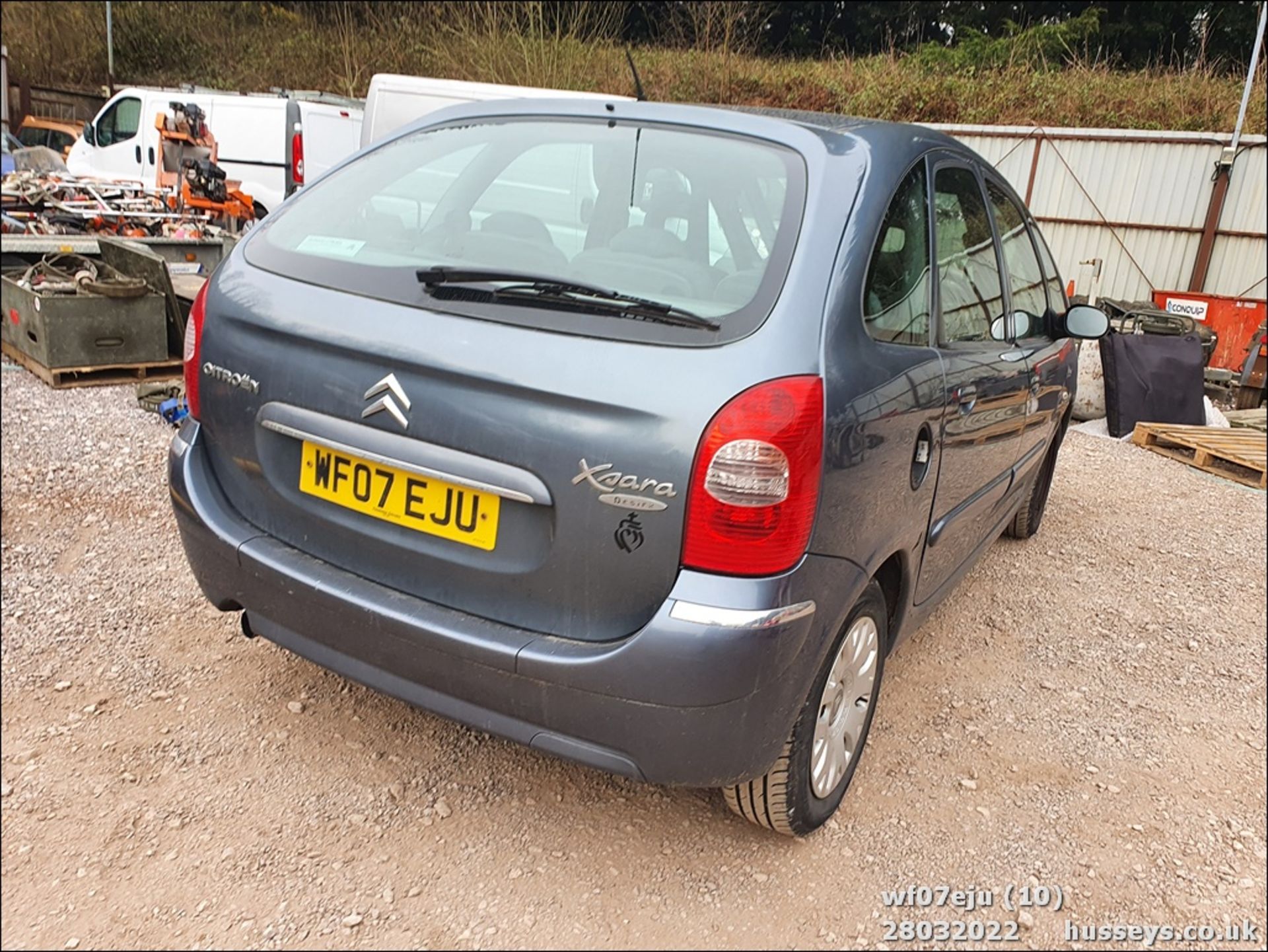 07/07 CITROEN XSARA PICASSO DESIRE 92 - 1560cc 5dr MPV (Grey) - Image 10 of 32