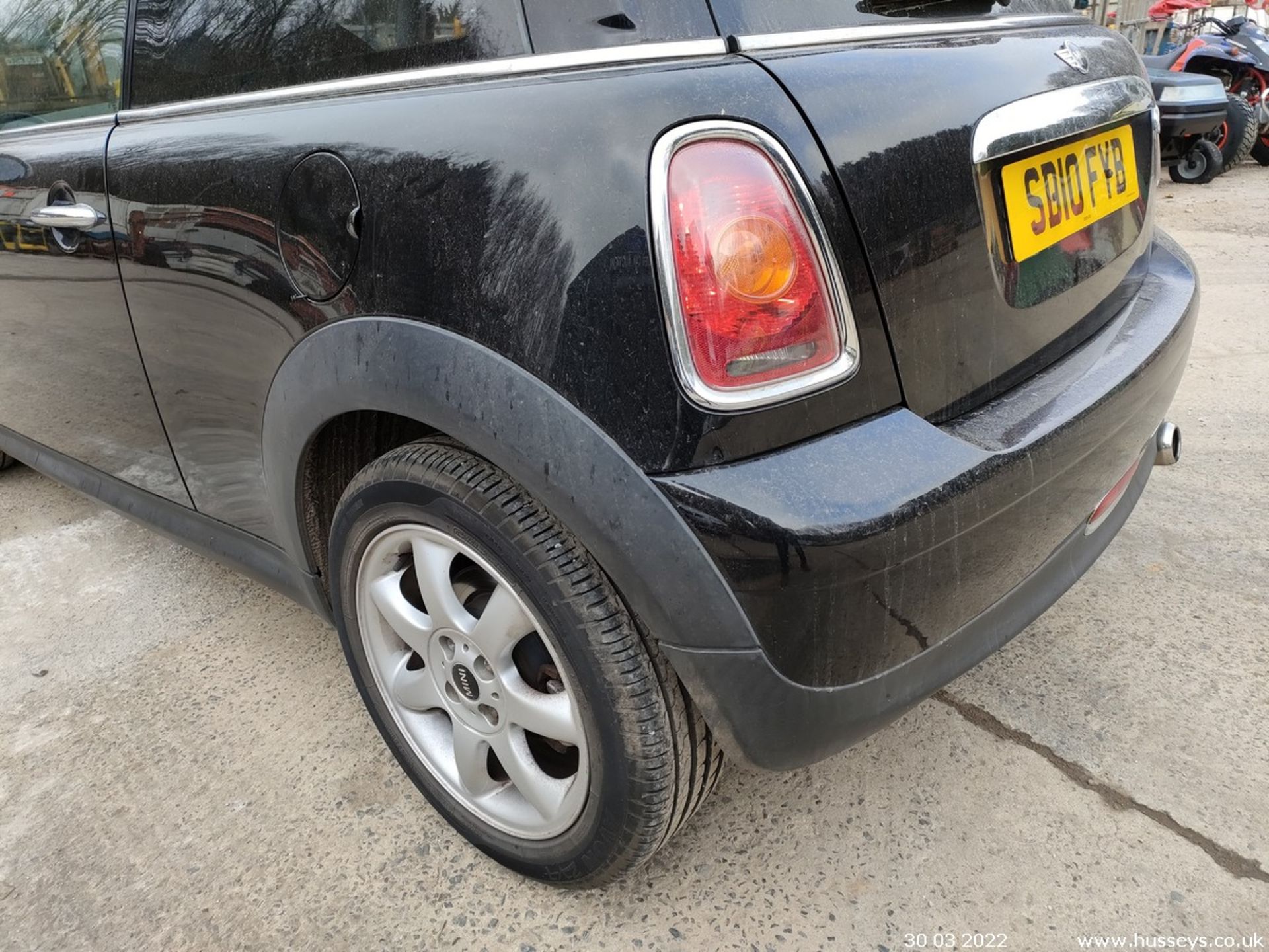 10/10 MINI COOPER D - 1560cc 3dr Hatchback (Black, 83k) - Image 10 of 21