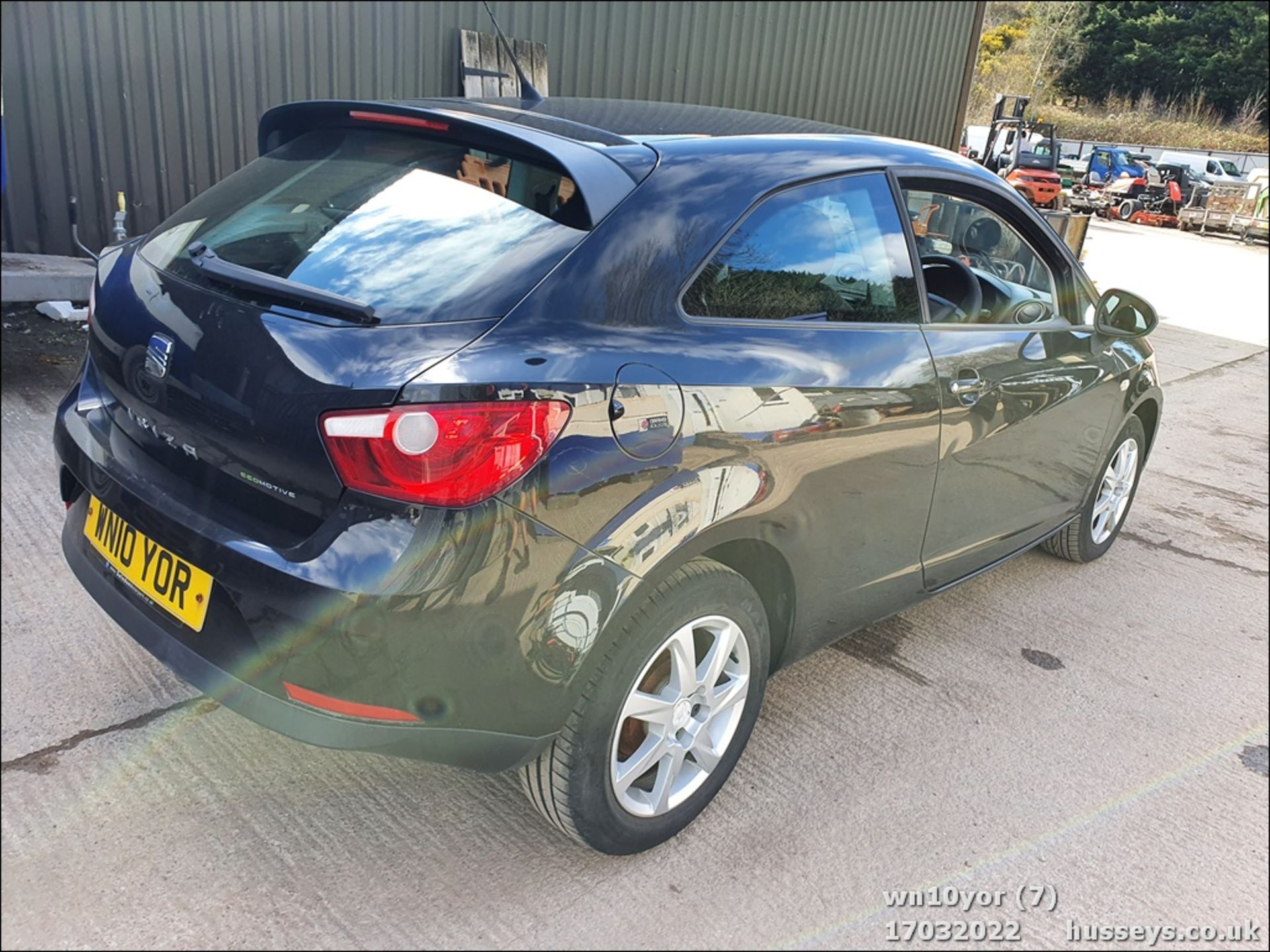 10/10 SEAT IBIZA ECOMOTIVE TDI - 1422cc 3dr Hatchback (Black, 146k) - Image 5 of 27