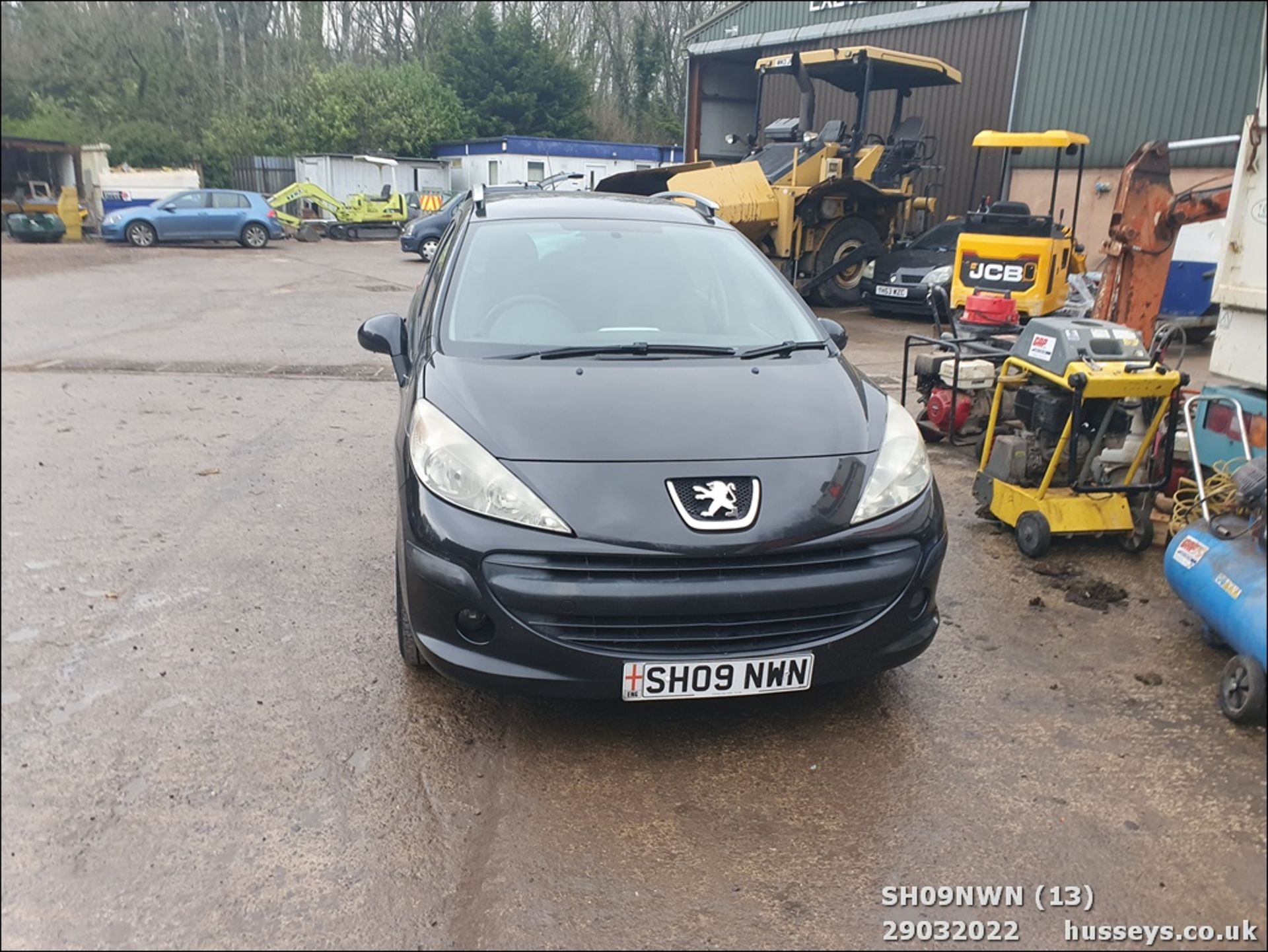 09/09 PEUGEOT 207 S SW HDI - 1560cc 5dr Estate (Black, 124k) - Image 13 of 31