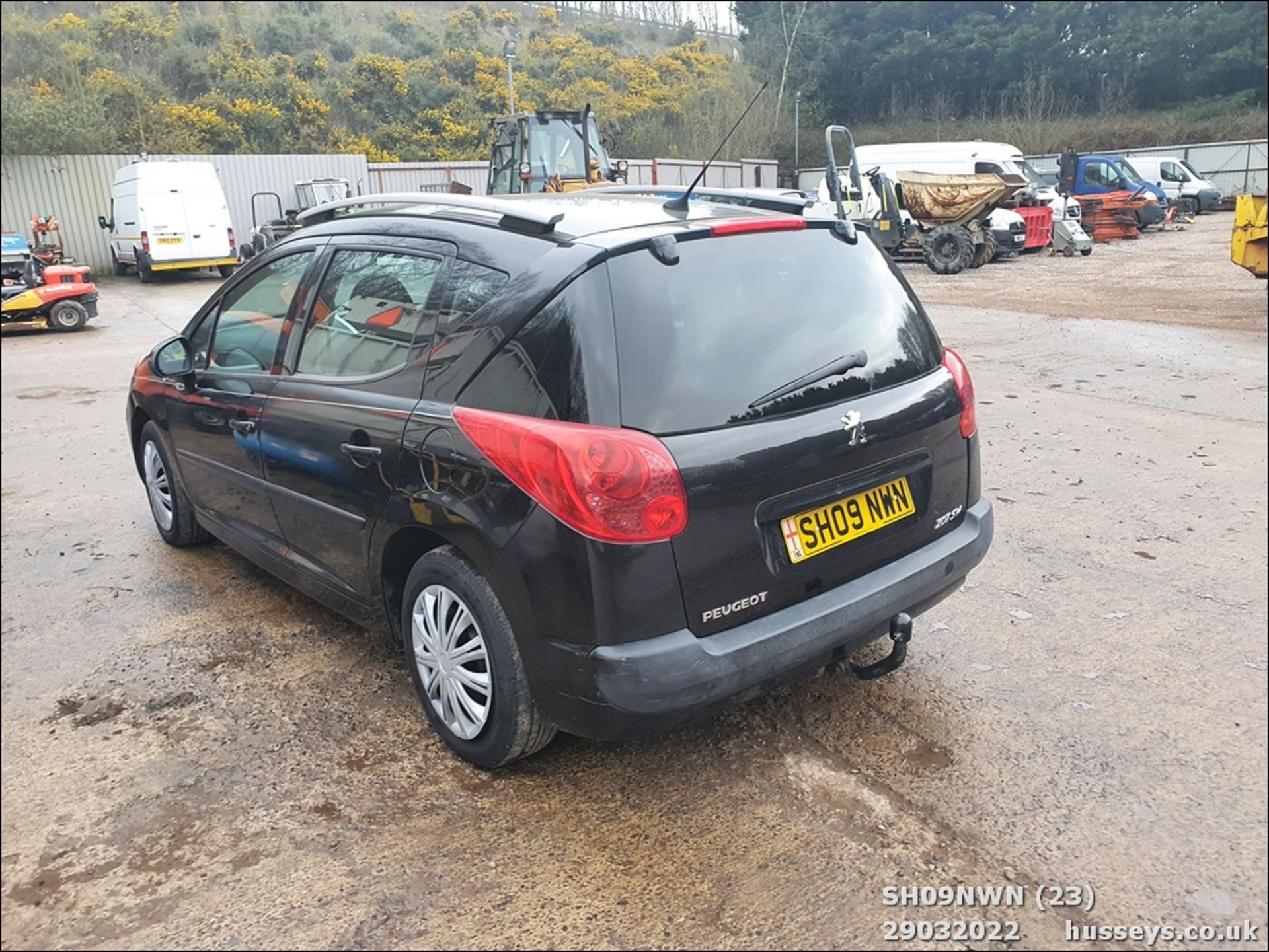 09/09 PEUGEOT 207 S SW HDI - 1560cc 5dr Estate (Black, 124k) - Image 23 of 31