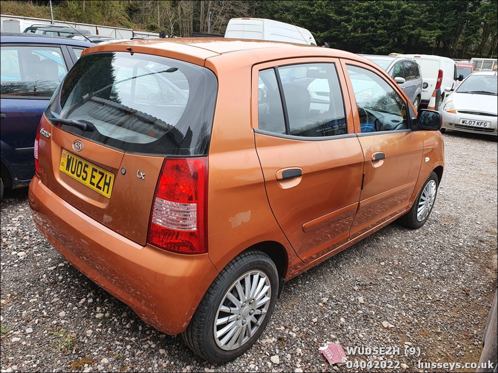 05/05 KIA PICANTO LX AUTO - 1086cc 5dr Hatchback (Orange, 84k) - Image 9 of 37