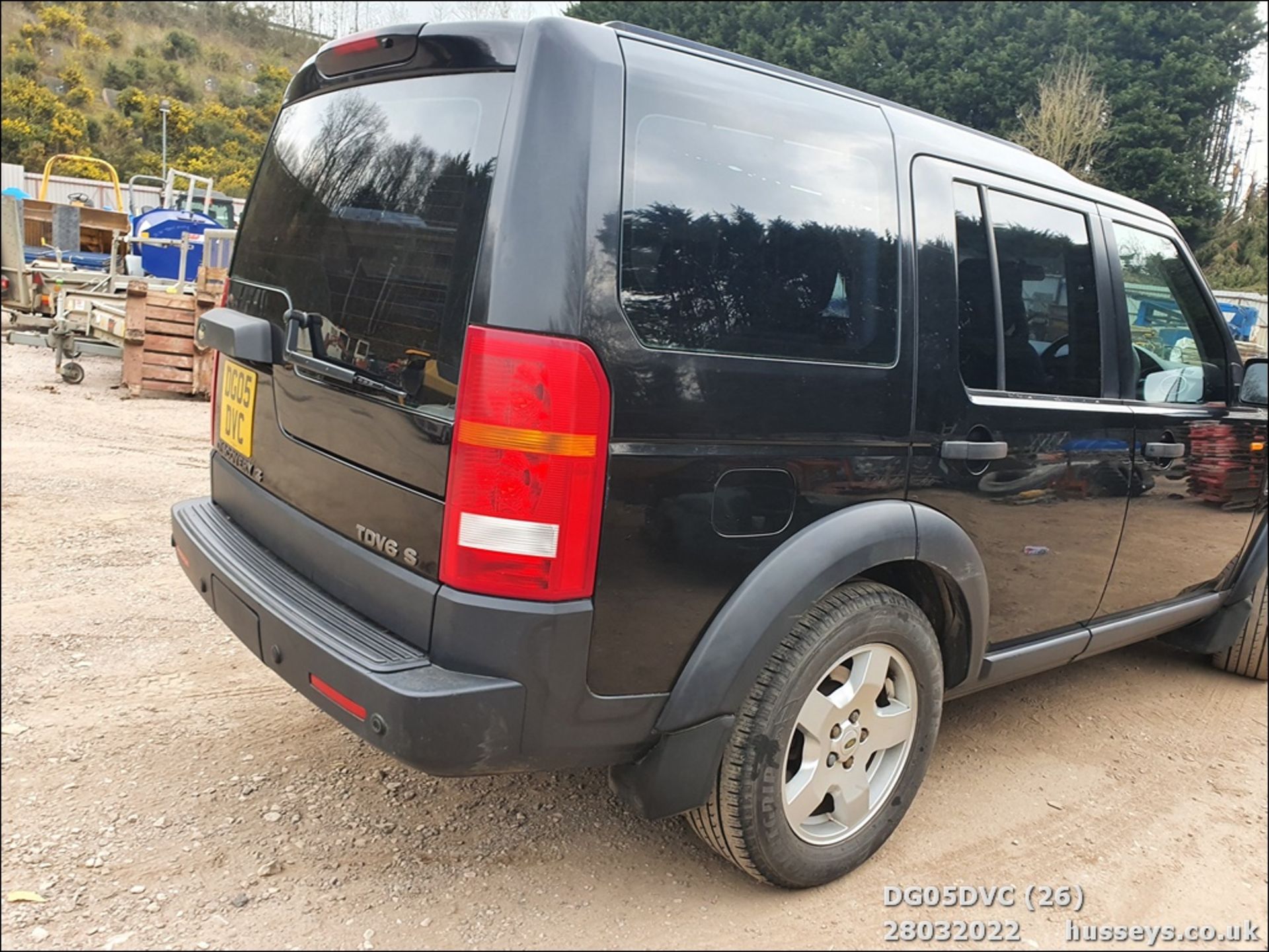 05/05 LAND ROVER DISCOVERY 3 TDV6 S - 2720cc 5dr Estate (Black, 136k) - Image 26 of 35