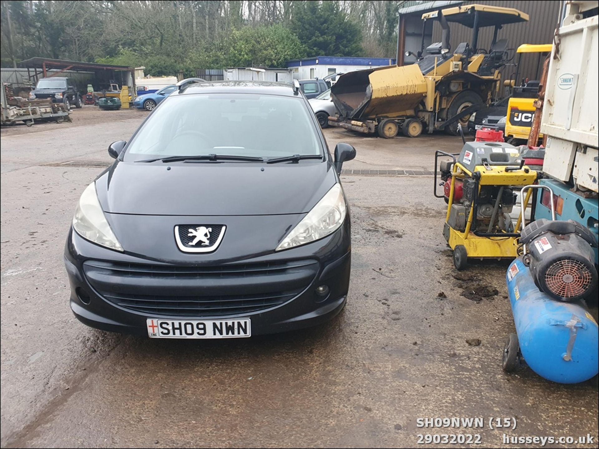 09/09 PEUGEOT 207 S SW HDI - 1560cc 5dr Estate (Black, 124k) - Image 15 of 31