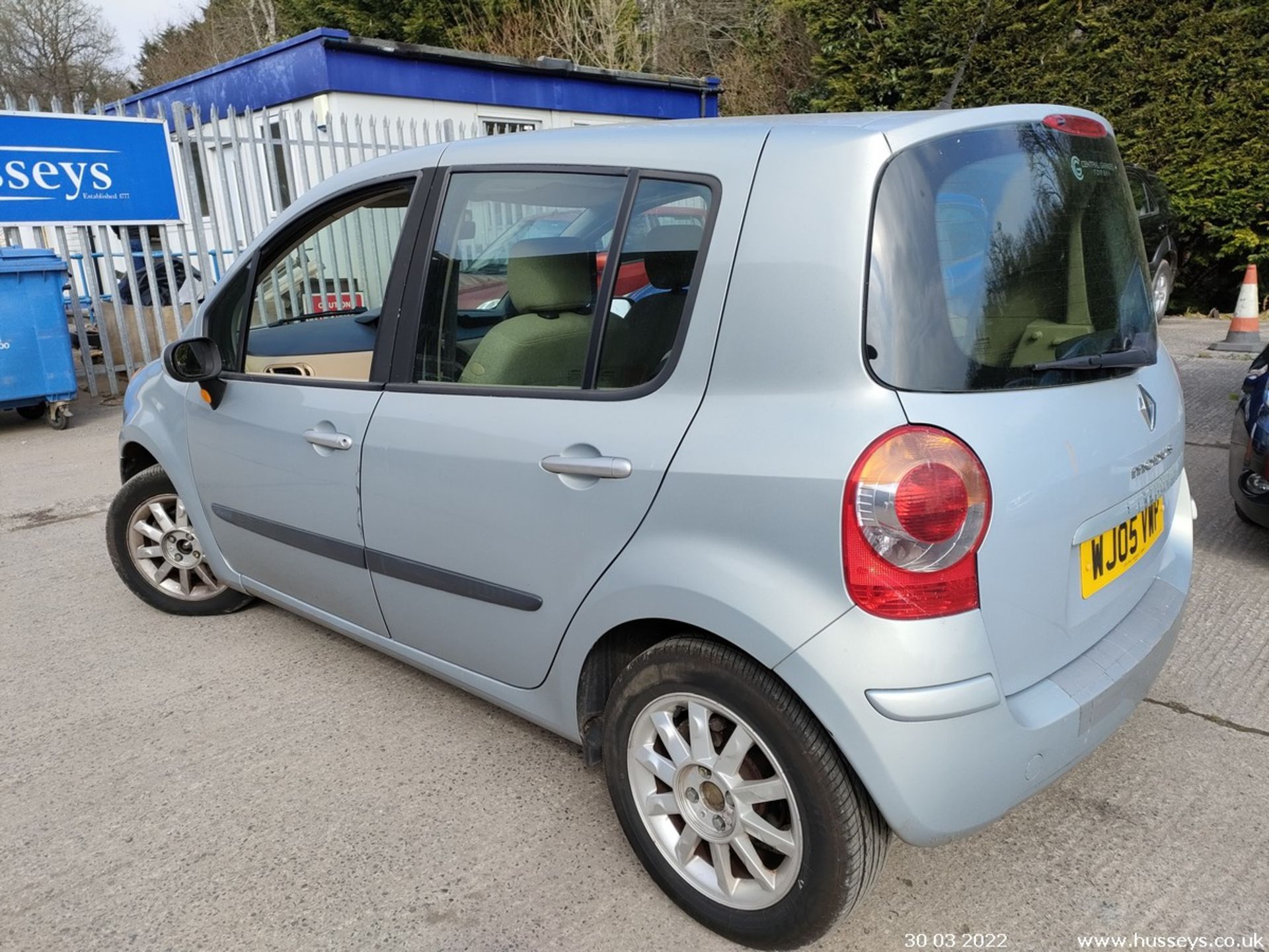 05/05 RENAULT MODUS PRIVILEGE 16V AUTO - 1598cc 5dr Hatchback (Silver) - Image 7 of 19