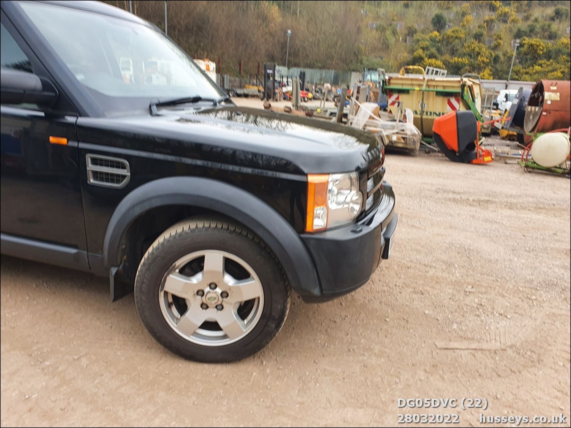 05/05 LAND ROVER DISCOVERY 3 TDV6 S - 2720cc 5dr Estate (Black, 136k) - Image 22 of 35