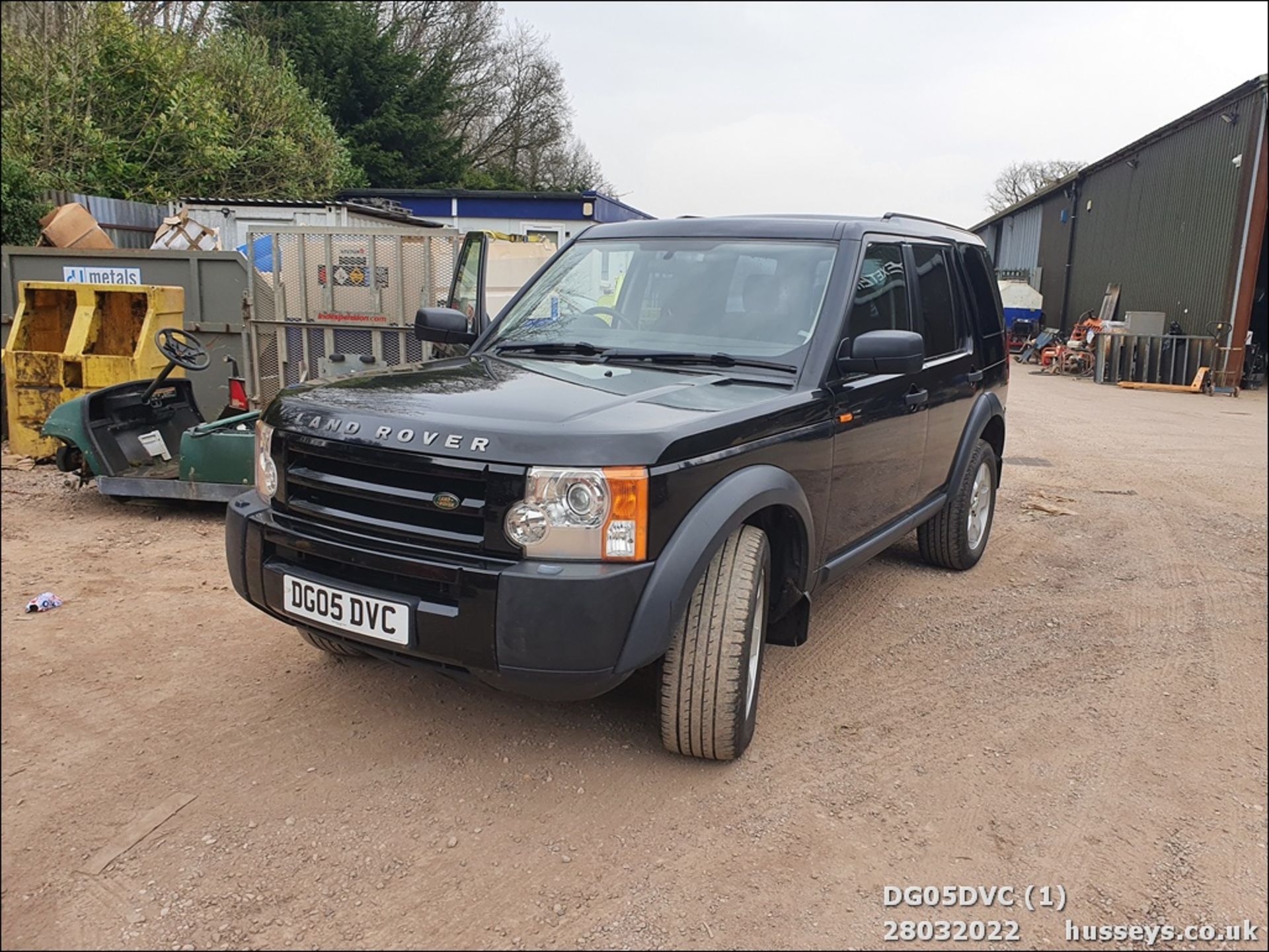 05/05 LAND ROVER DISCOVERY 3 TDV6 S - 2720cc 5dr Estate (Black, 136k) - Image 2 of 35