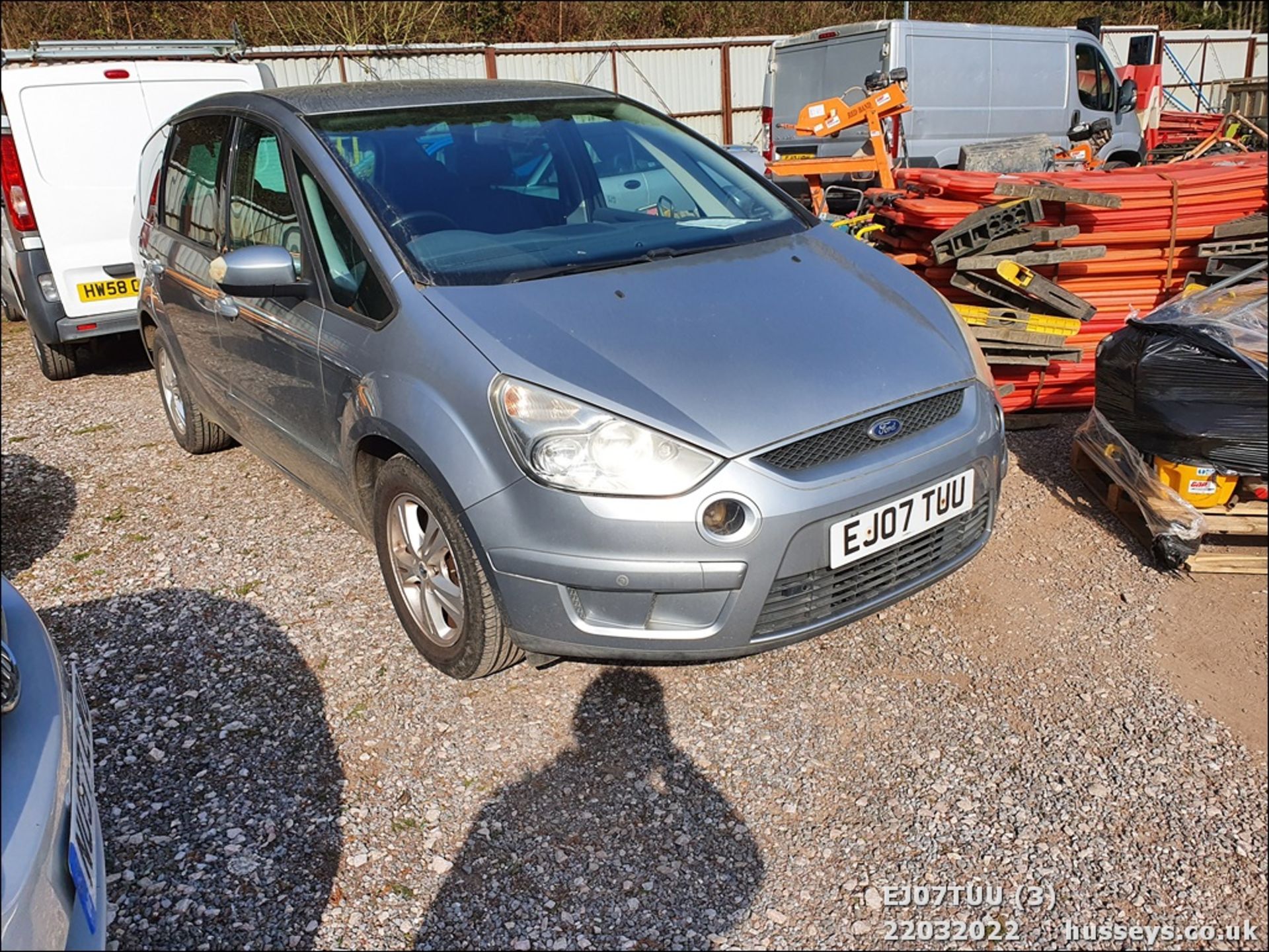 07/07 FORD S-MAX ZETEC - 1999cc 5dr MPV (Silver) - Image 3 of 26