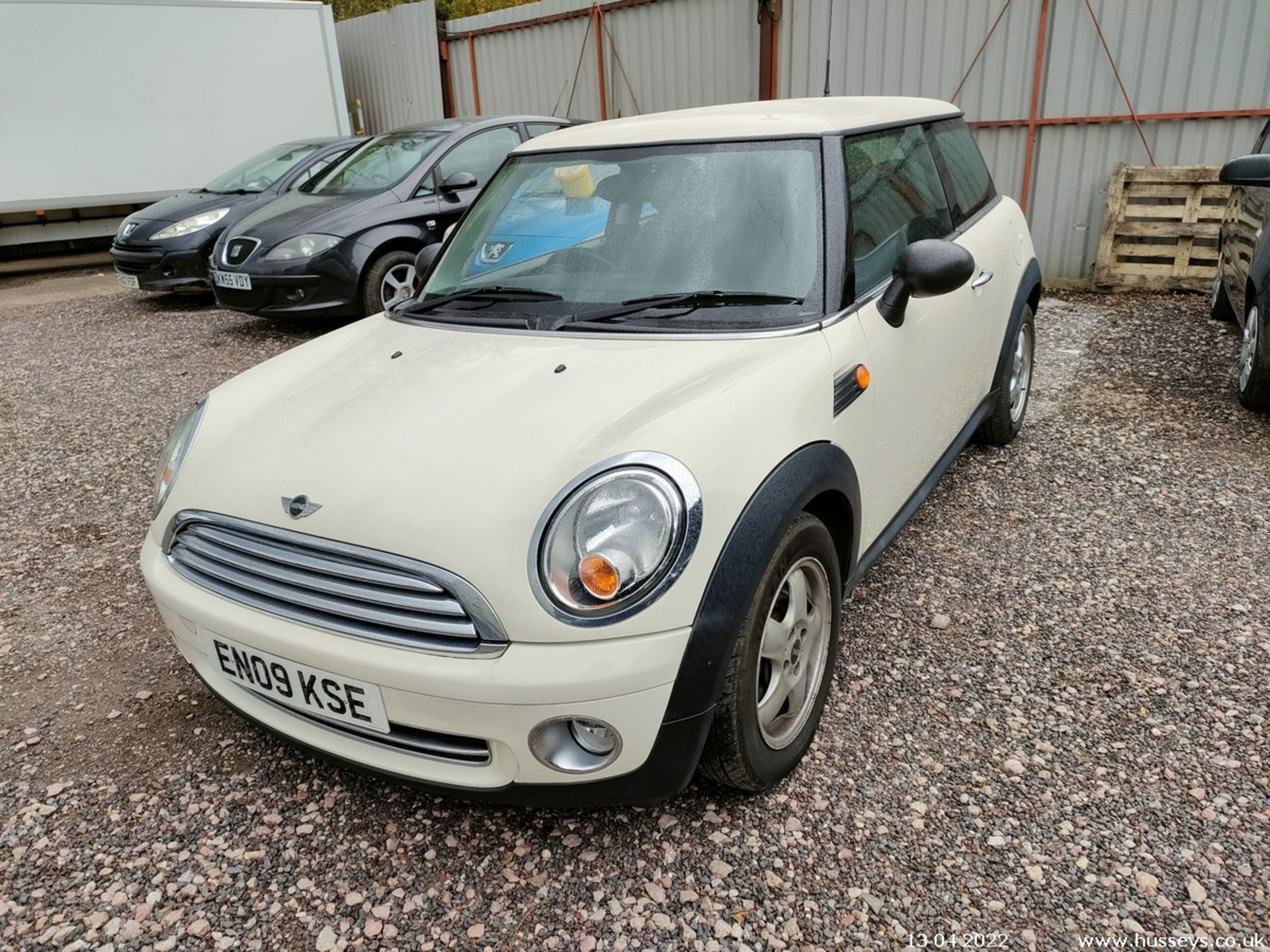 09/09 MINI ONE - 1397cc 3dr Hatchback (White) - Image 4 of 19