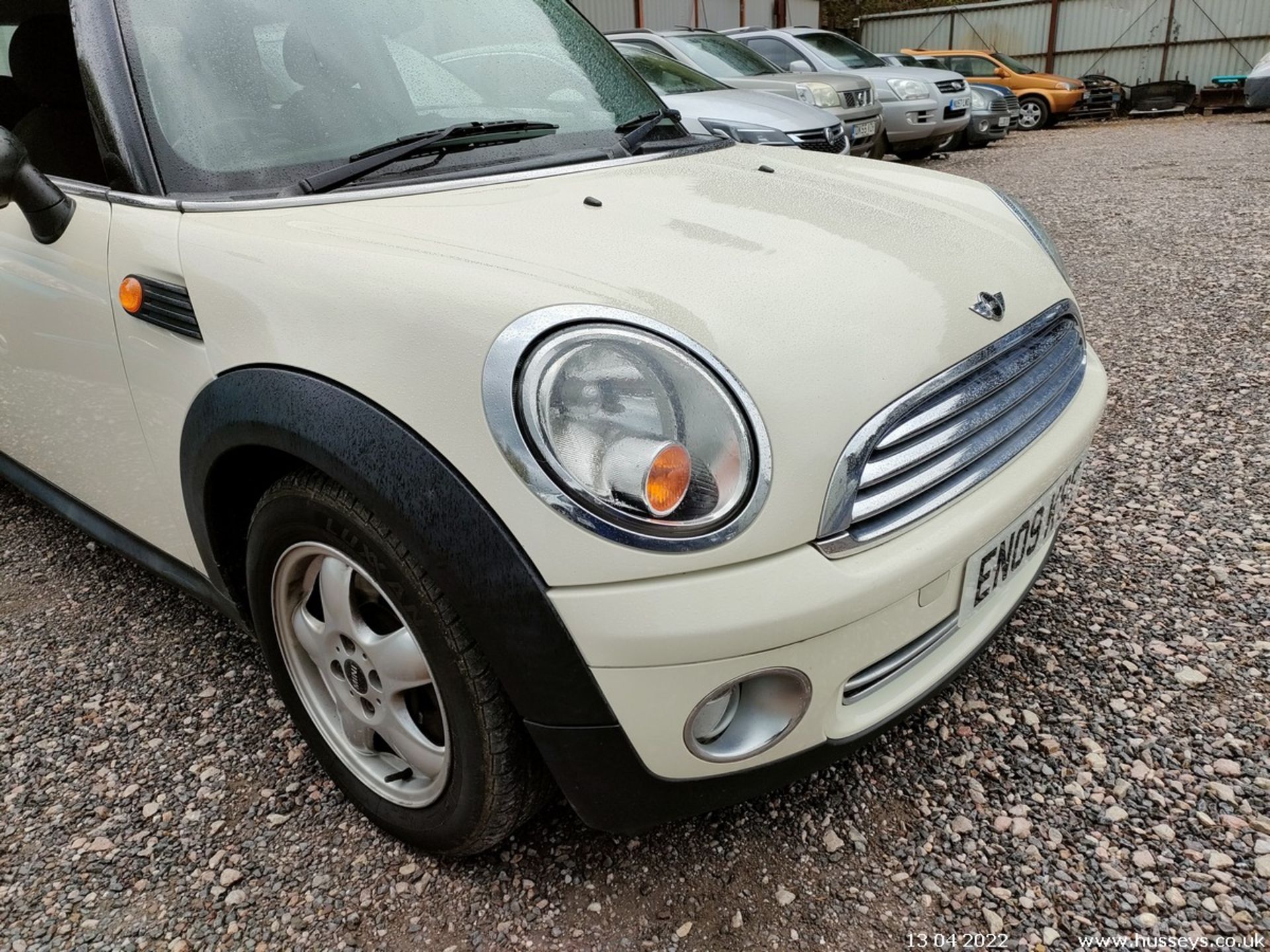 09/09 MINI ONE - 1397cc 3dr Hatchback (White) - Image 2 of 19