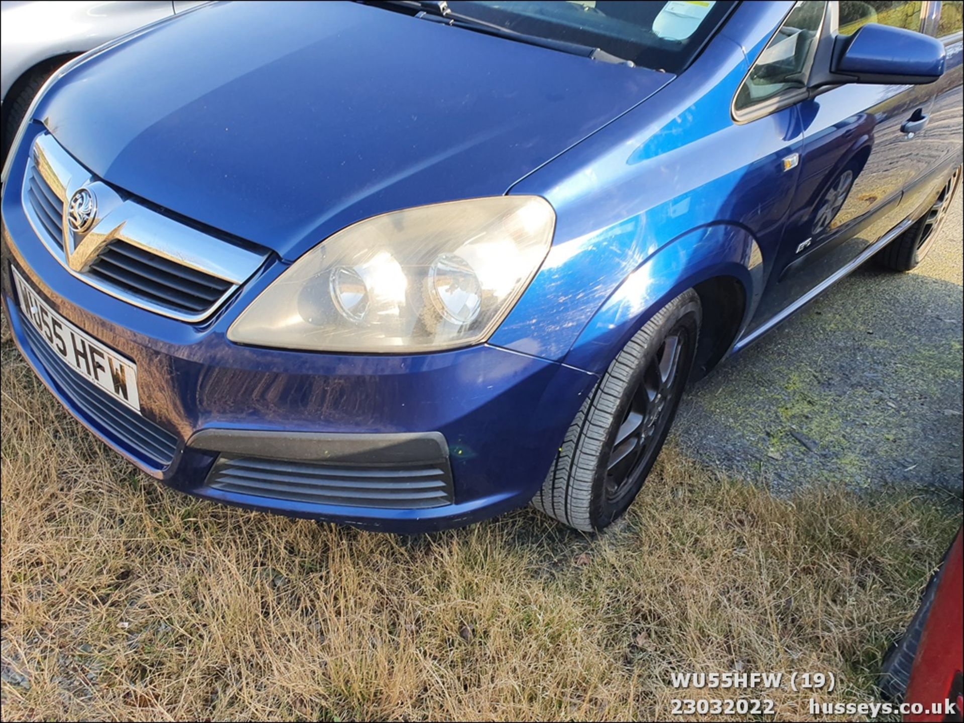 06/55 VAUXHALL ZAFIRA EXPRESSION - 1598cc 5dr MPV (Blue) - Image 19 of 32