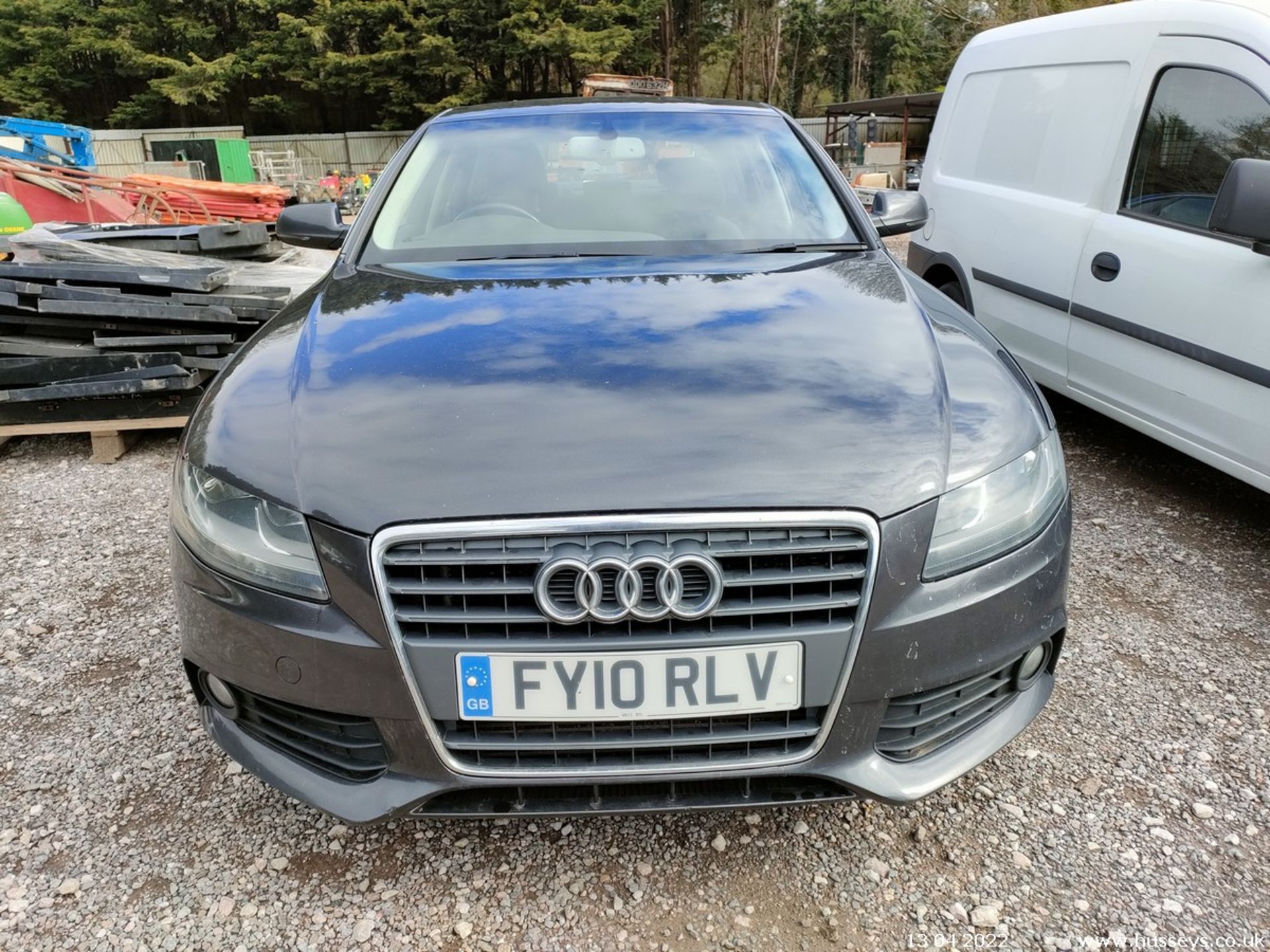 10/10 AUDI A4 SE TDI CVT - 1968cc 4dr Saloon (Grey, 191k) - Image 3 of 21