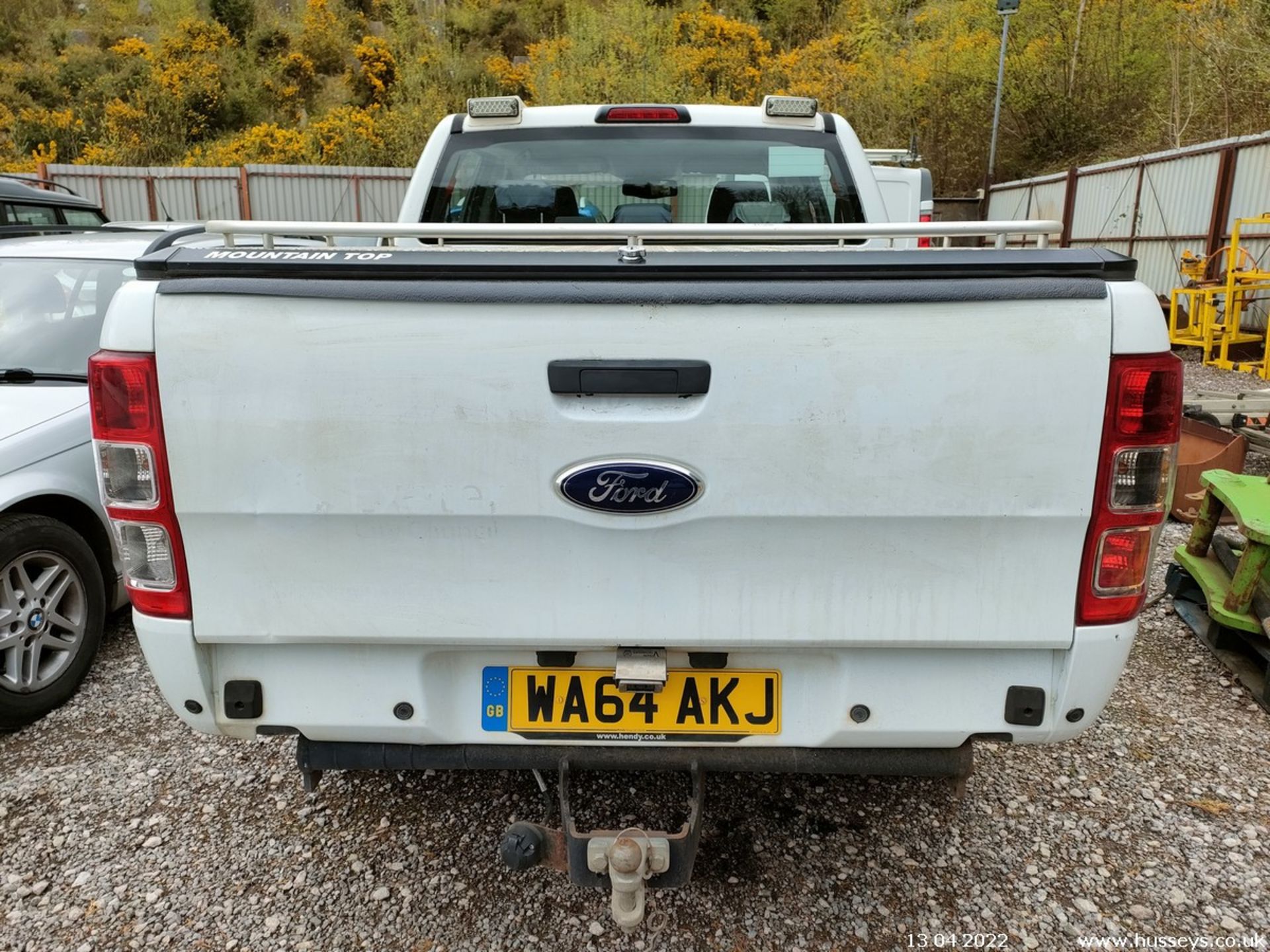 14/64 FORD RANGER XL 4X4 DCB TDCI - 2198cc 4x4 (White, 34k) - Image 10 of 21