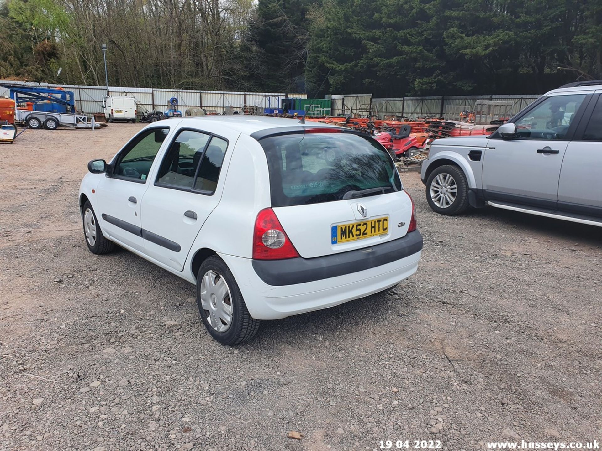 02/52 RENAULT CLIO EXPRESSION DCI 65 - 1461cc 5dr Hatchback (White, 22k) - Image 12 of 22