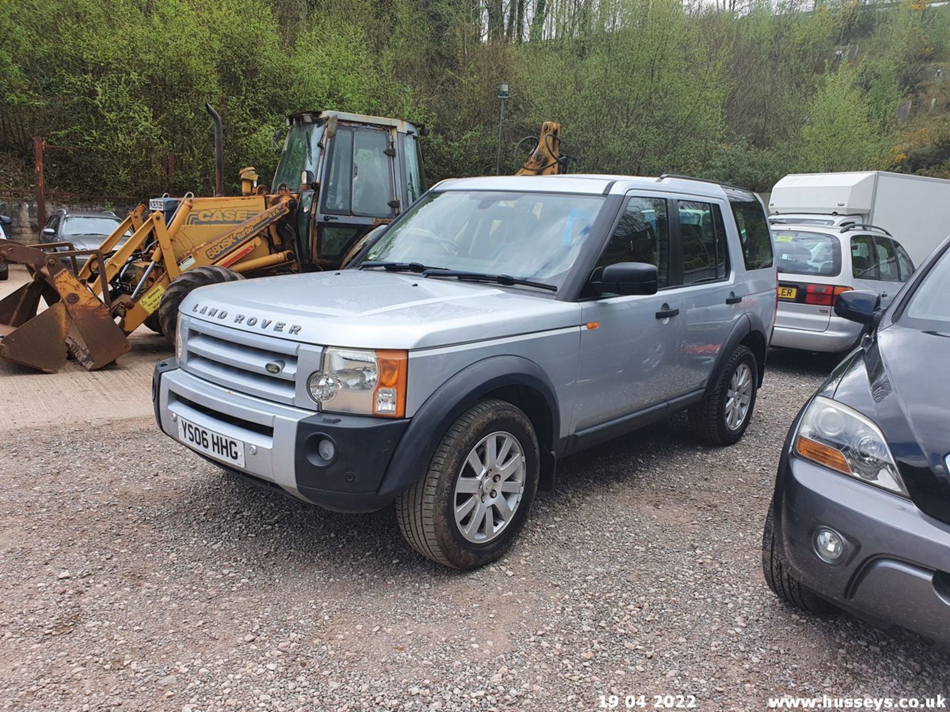 06/06 LAND ROVER DISCOVERY 3 TDV6 SE AUTO - 2720cc 5dr Estate (Silver, 180k) - Image 3 of 37