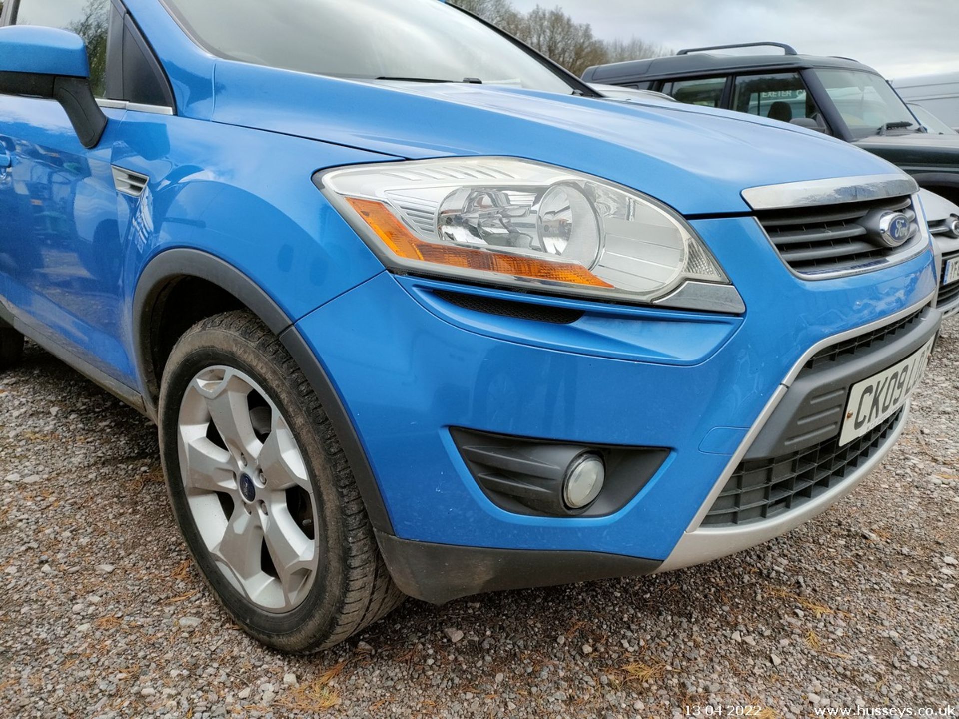 09/09 FORD KUGA ZETEC TDCI - 1997cc 5dr Estate (Blue) - Image 2 of 27