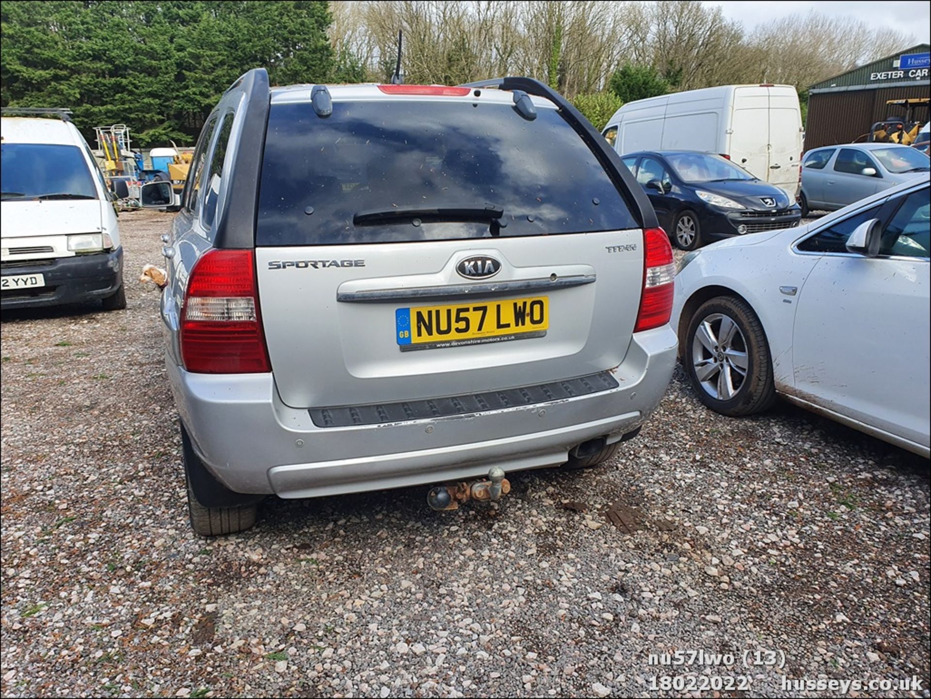 07/57 KIA SPORTAGE TITAN - 1975cc 5dr Hatchback (Silver, 112k) - Image 13 of 24