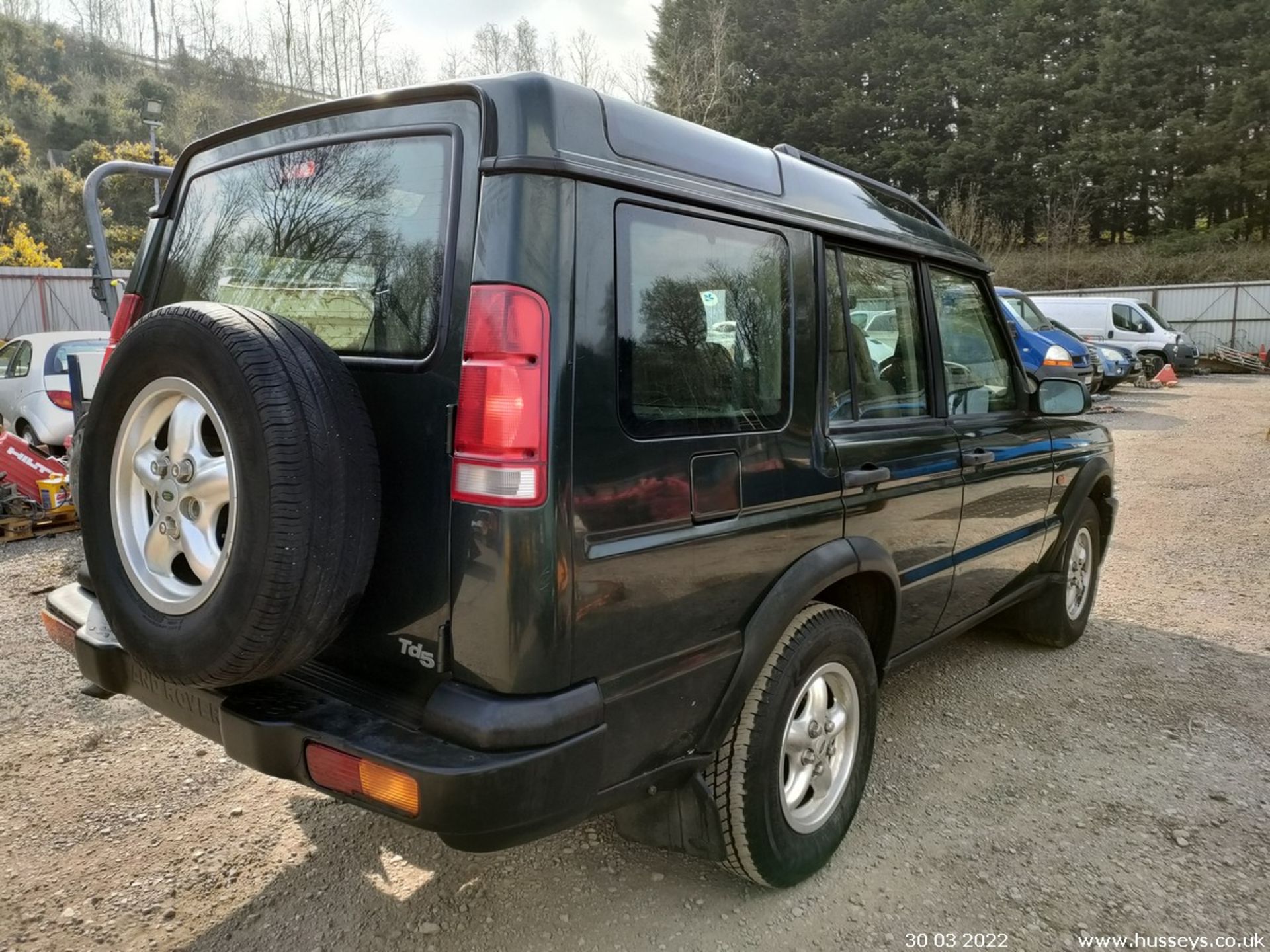 1999 LAND ROVER DISCOVERY TD5 GS - 2495cc 5dr Estate (Green) - Image 12 of 18