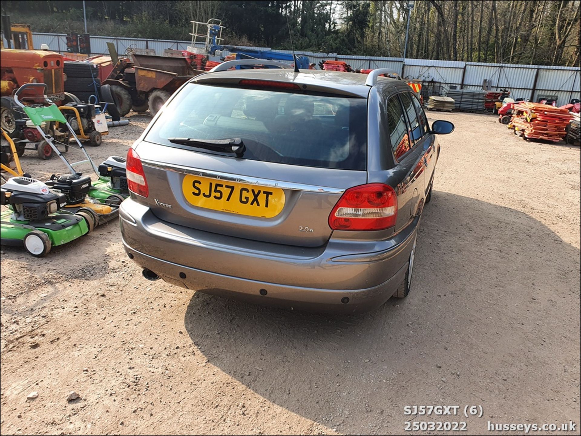 07/57 JAGUAR X-TYPE S D - 1998cc 5dr Estate (Grey) - Image 7 of 40