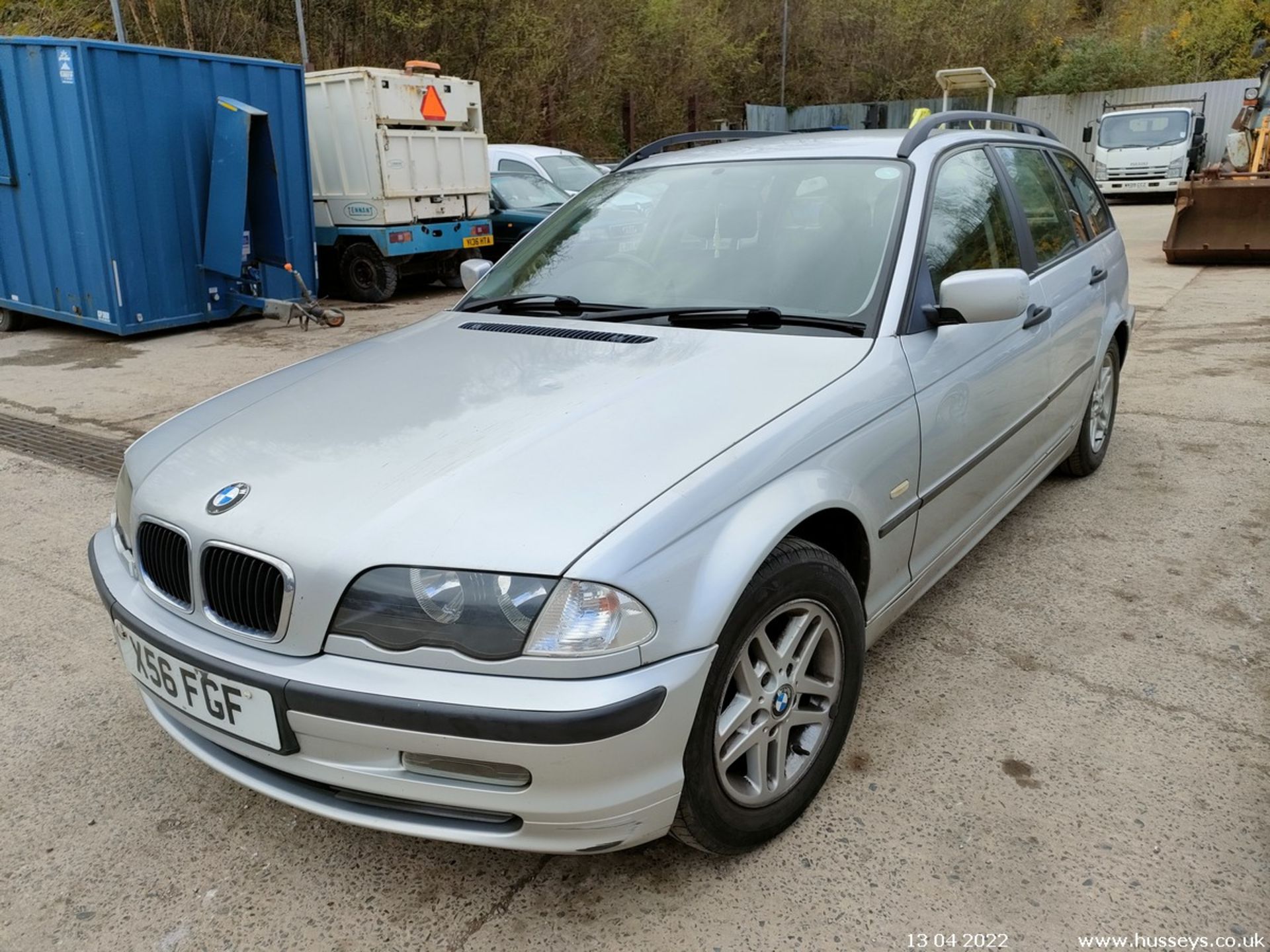 2000 BMW 318 SE TOURING AUTO - 1895cc 5dr Estate (Silver, 117k) - Image 4 of 23