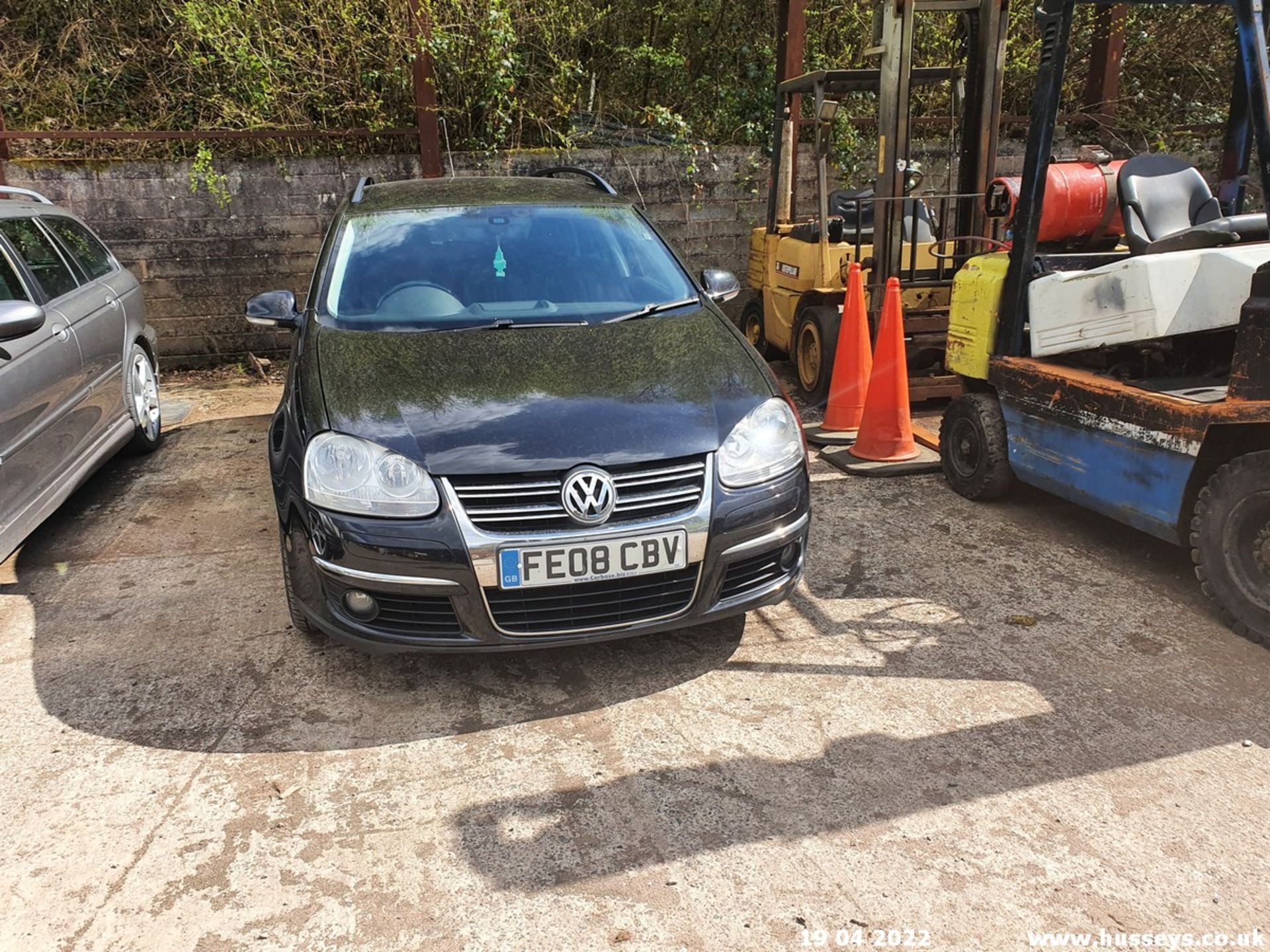 08/08 VOLKSWAGEN GOLF SPORTLINE TDI 140 - 1968cc 5dr Estate (Black, 156k) - Image 6 of 25