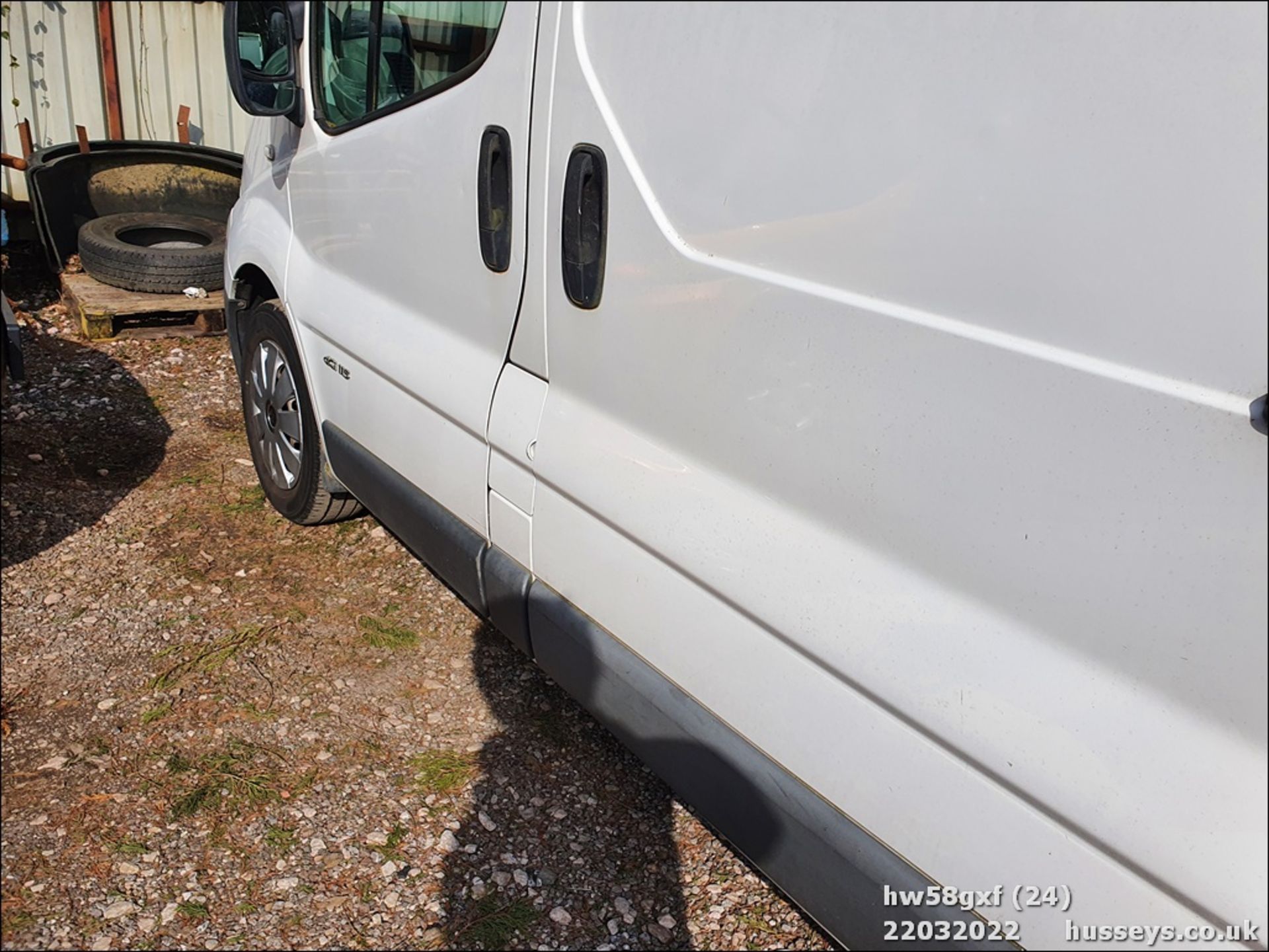 09/58 RENAULT TRAFIC LL29 DCI 115 - 1995cc 5dr Van (White, 78k) - Image 24 of 30