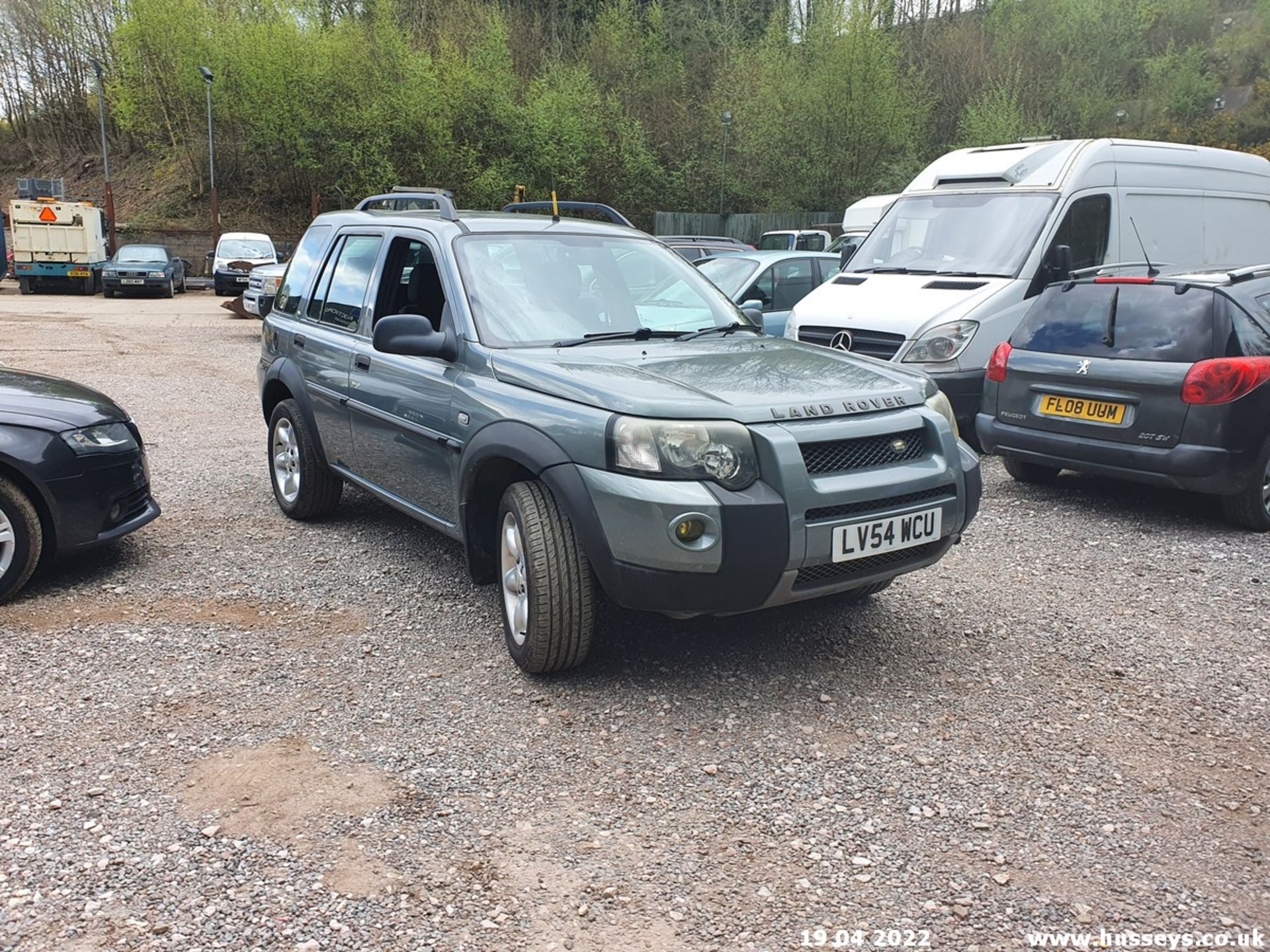 04/54 LAND ROVER FREELANDER XEI - 1796cc 5dr Estate (Green, 69k) - Image 14 of 28