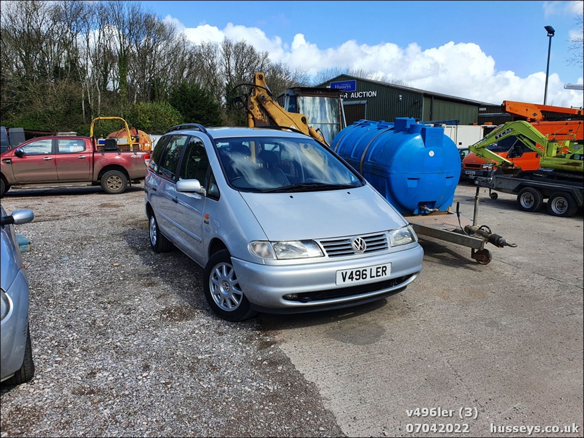 2006 VOLKSWAGEN SHARAN S TDI - 1896cc 5dr Estate (Silver) - Image 3 of 23