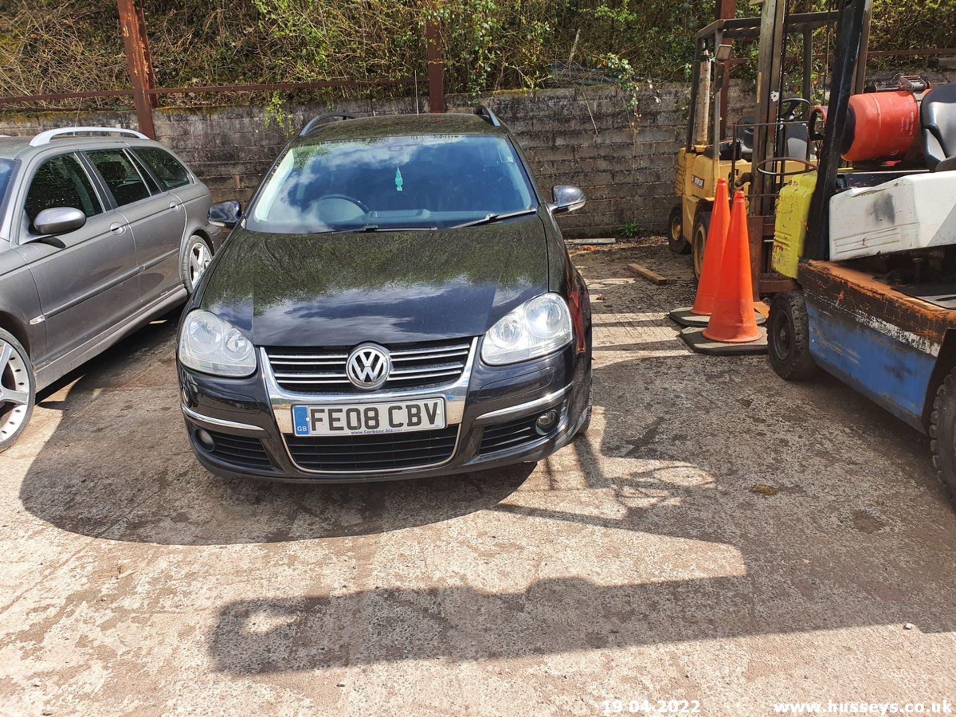 08/08 VOLKSWAGEN GOLF SPORTLINE TDI 140 - 1968cc 5dr Estate (Black, 156k) - Image 7 of 25