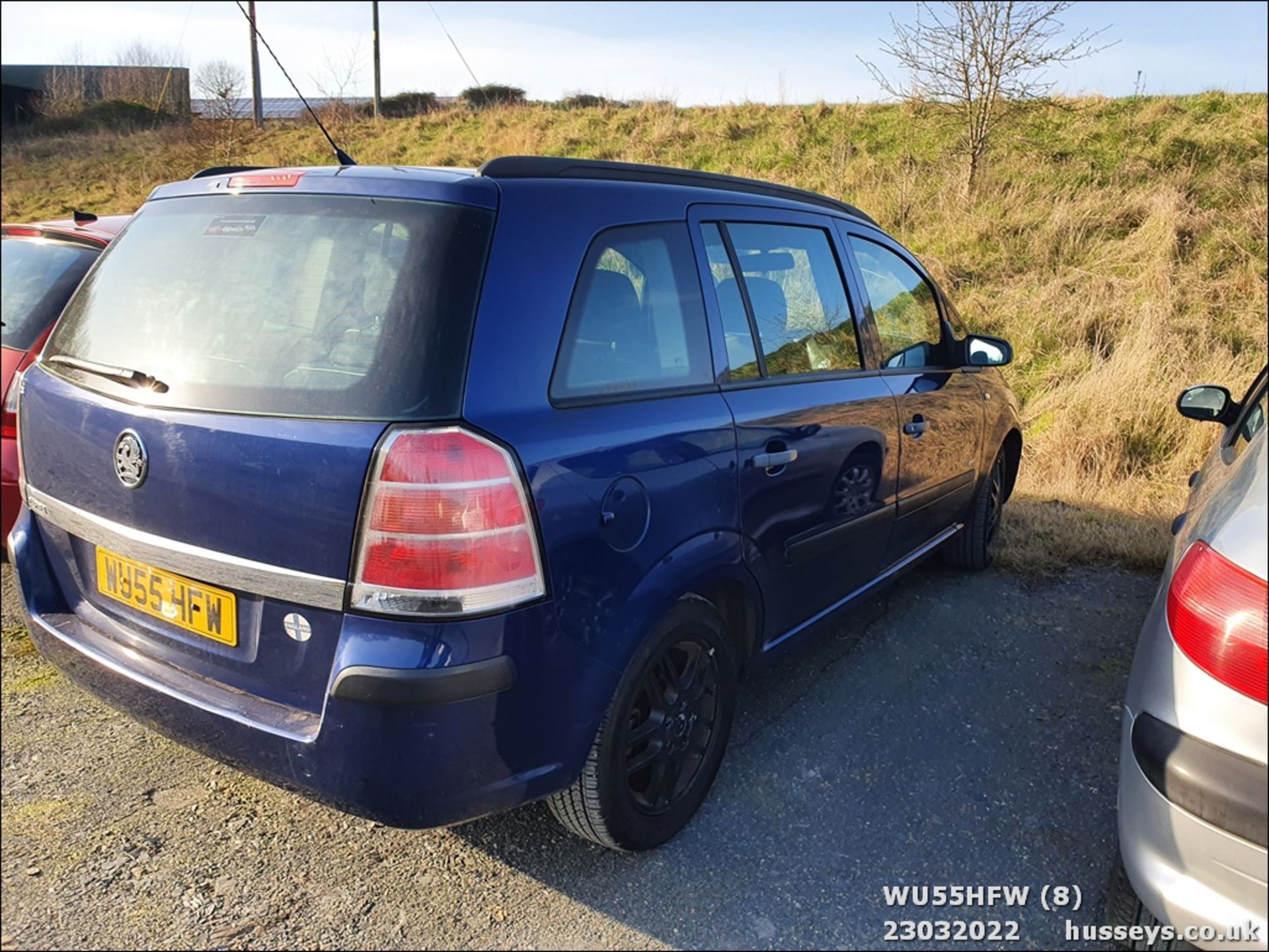 06/55 VAUXHALL ZAFIRA EXPRESSION - 1598cc 5dr MPV (Blue) - Image 9 of 32