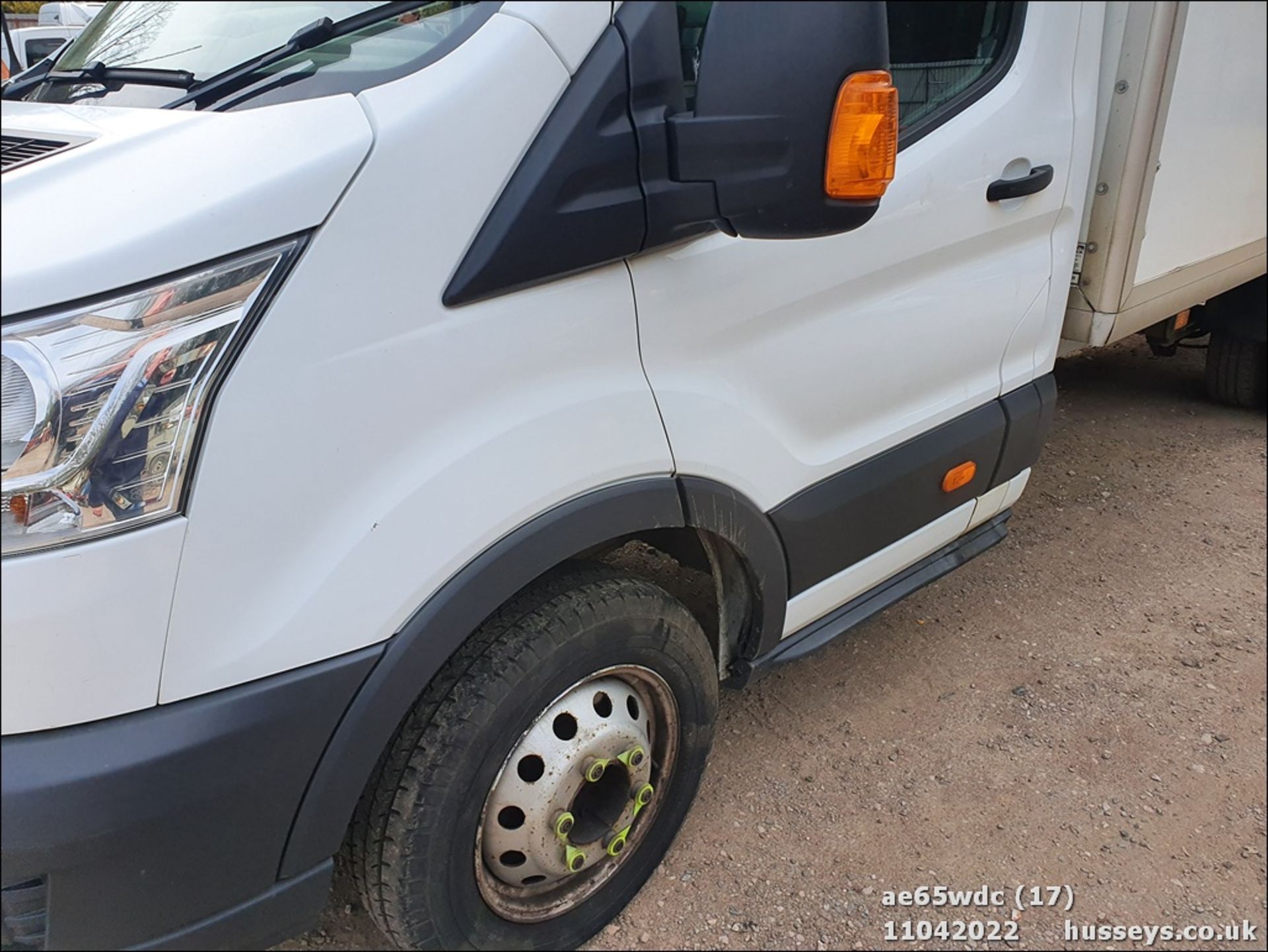 15/65 FORD TRANSIT 350 - 2198cc 2dr Luton (White, 84k) - Image 17 of 23