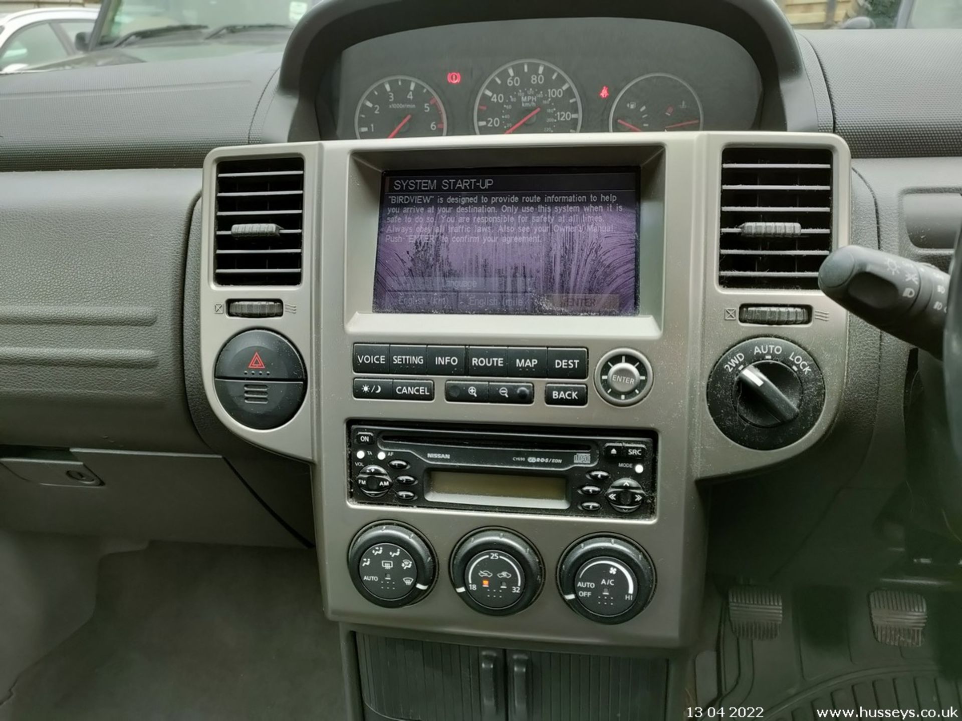 05/55 NISSAN X-TRAIL SVE DCI - 2184cc 5dr Estate (Silver, 137k) - Image 18 of 23