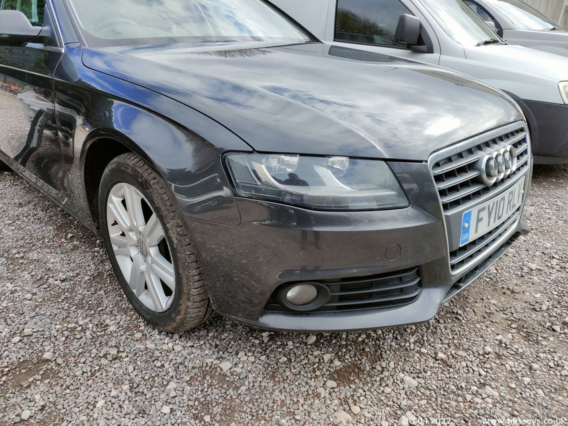 10/10 AUDI A4 SE TDI CVT - 1968cc 4dr Saloon (Grey, 191k) - Image 2 of 21