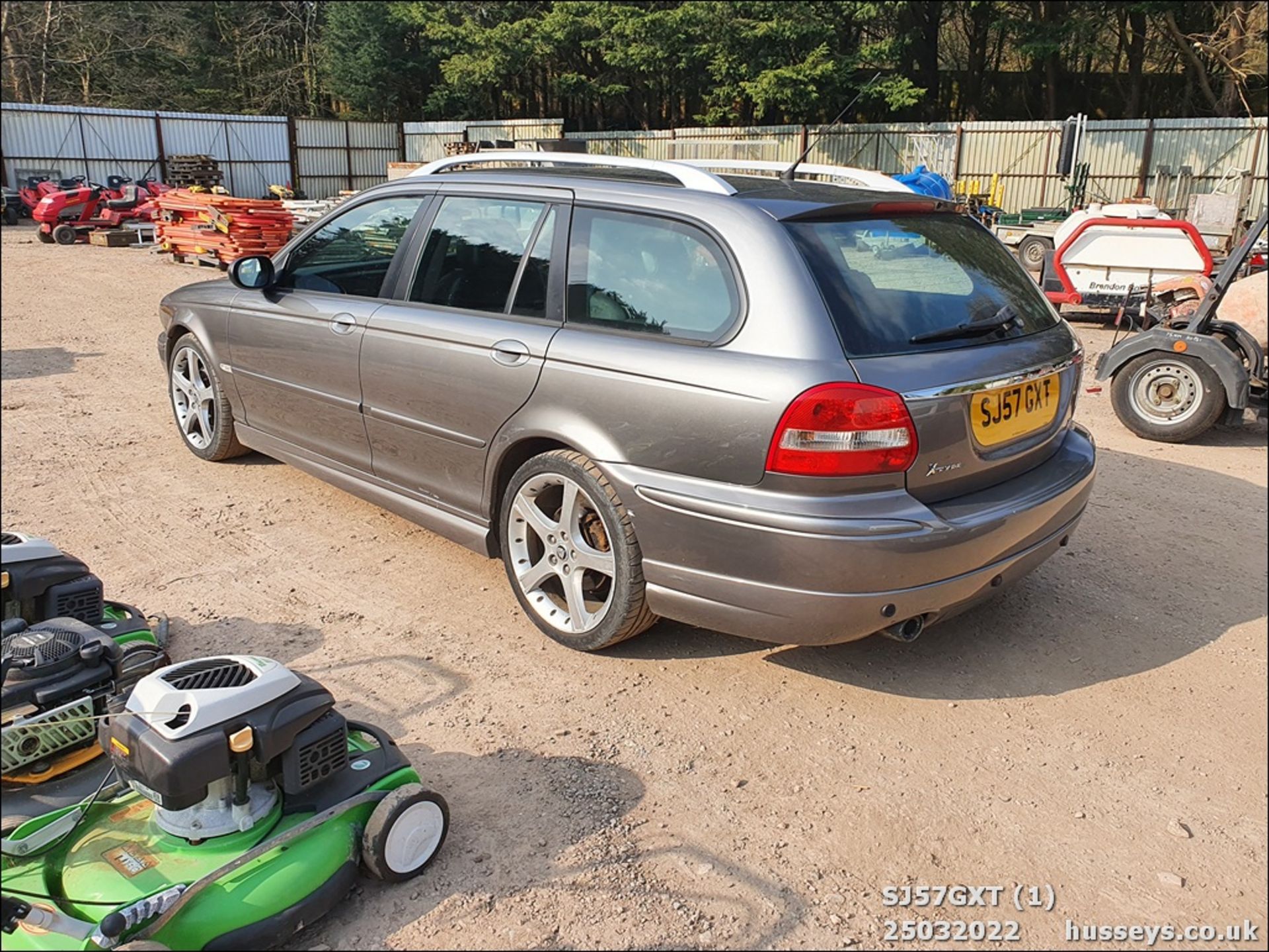 07/57 JAGUAR X-TYPE S D - 1998cc 5dr Estate (Grey) - Image 2 of 40