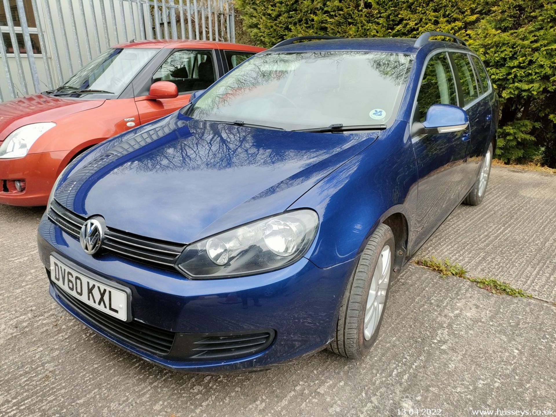 10/60 VOLKSWAGEN GOLF SE TDI S-A - 1598cc 5dr Estate (Blue, 90k) - Image 3 of 20