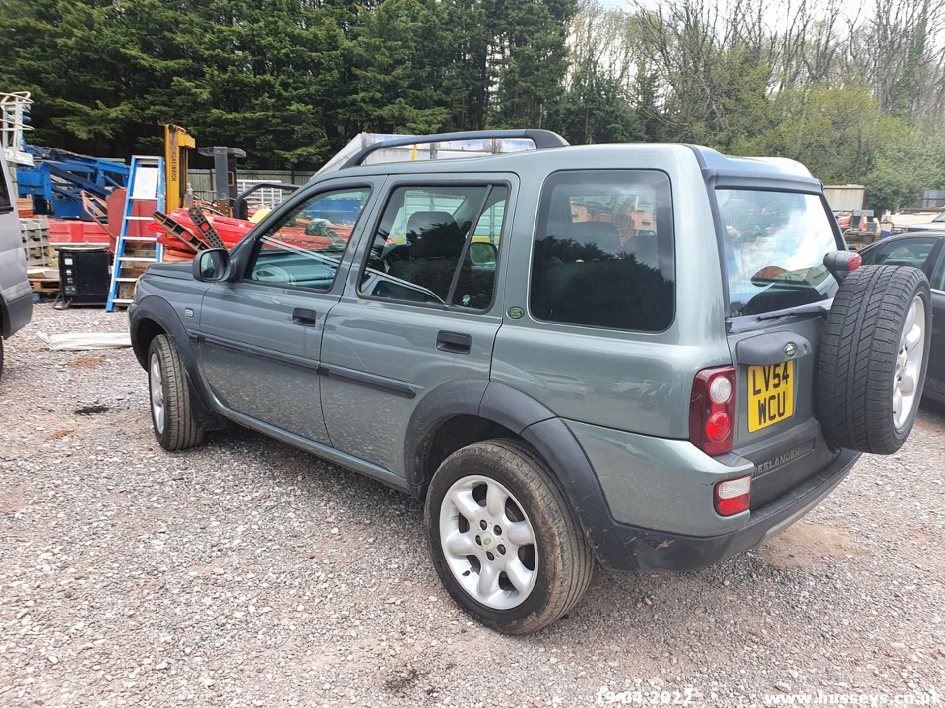 04/54 LAND ROVER FREELANDER XEI - 1796cc 5dr Estate (Green, 69k) - Image 23 of 28